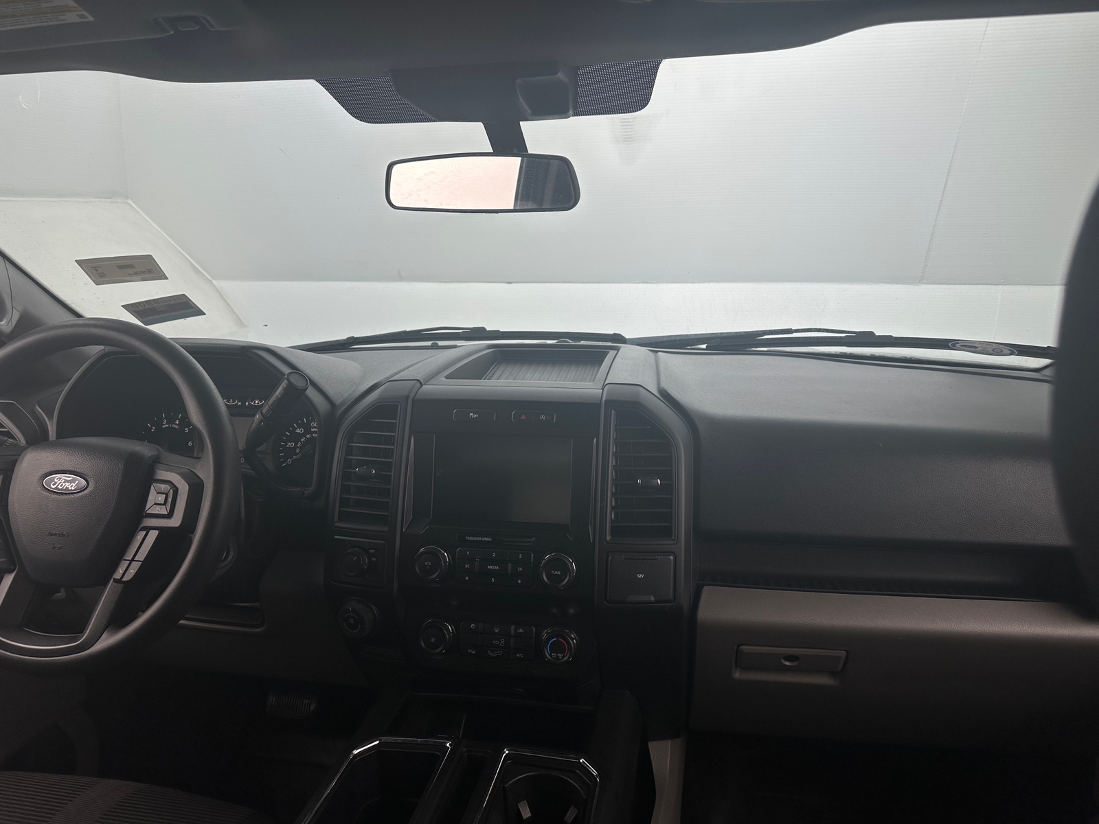 Thumbnail: 2020 Ford Econoline - 3