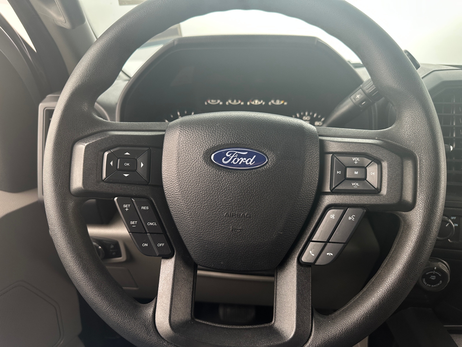 Thumbnail: 2020 Ford Econoline - 5