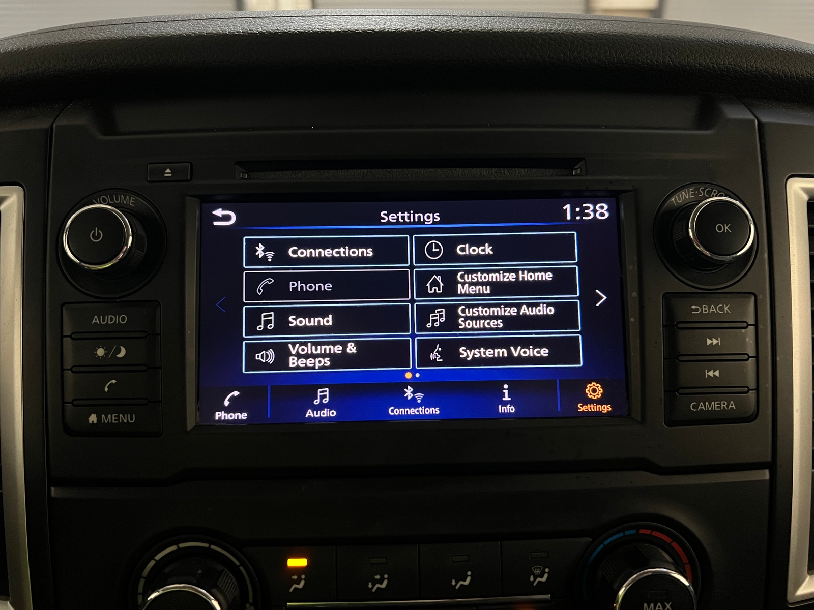 Thumbnail: 2019 Nissan Titan - 4