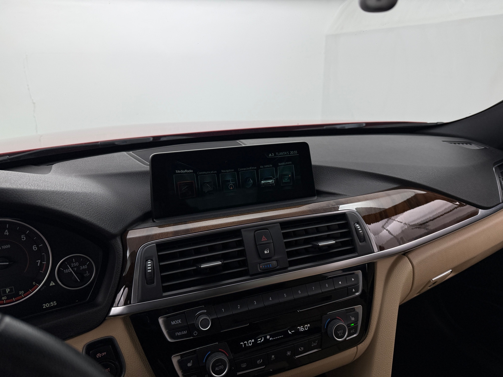 Thumbnail: 2017 BMW 3 Series - 3