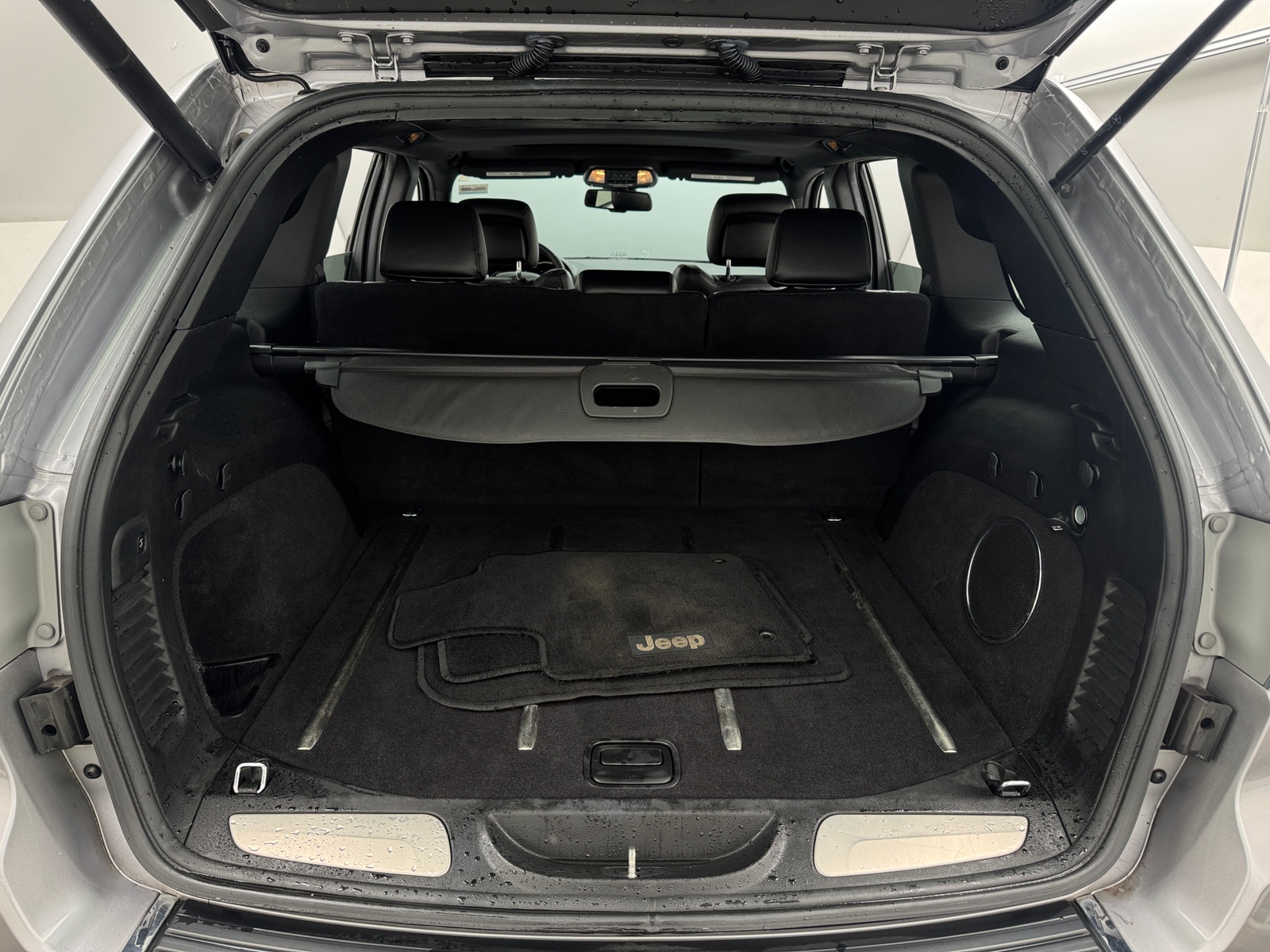 Thumbnail: 2014 Jeep Grand Cherokee - 6