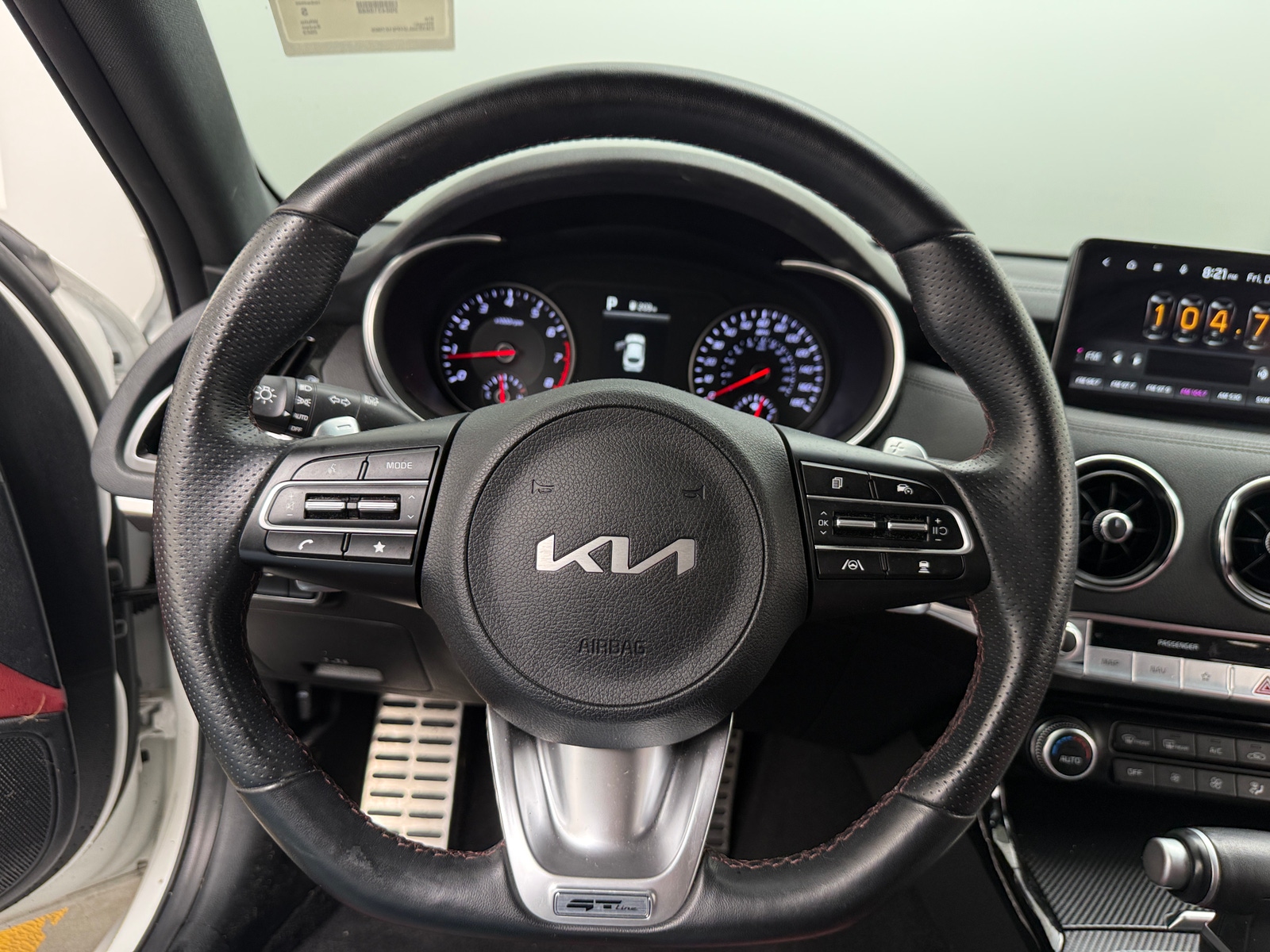 Thumbnail: 2023 Kia Stinger - 4