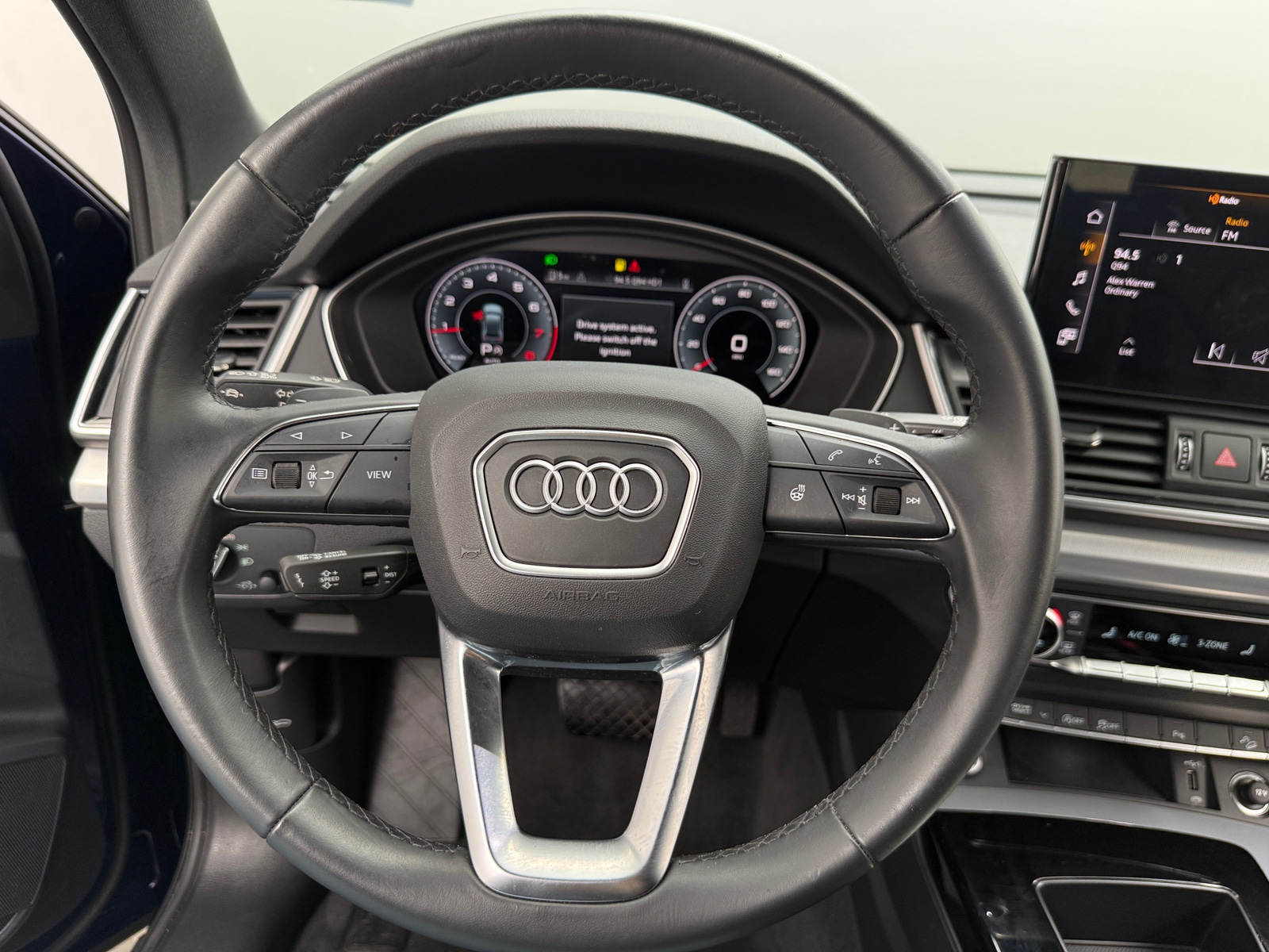 Thumbnail: 2025 Audi Q5 - 4