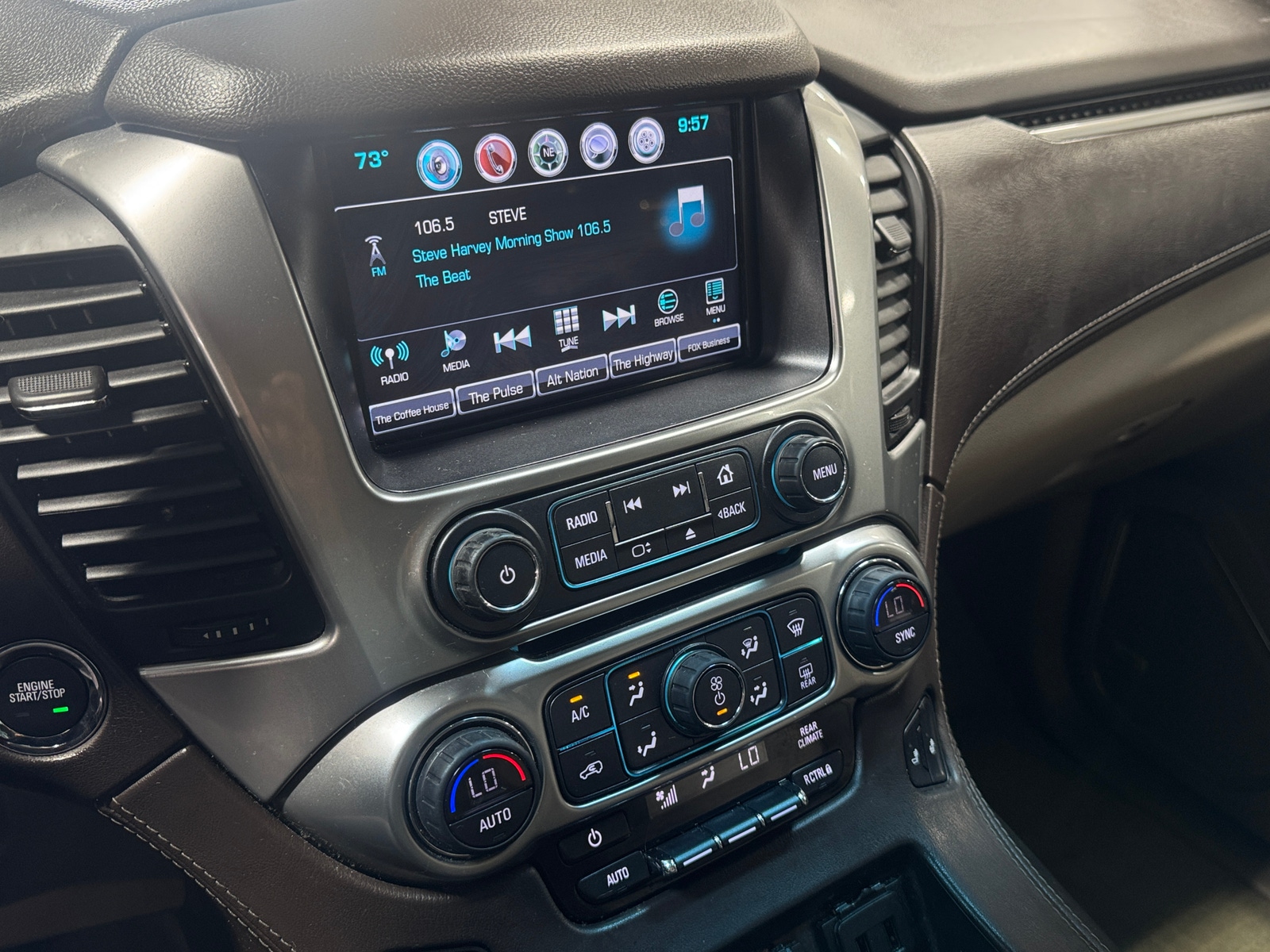 Thumbnail: 2019 Chevrolet Tahoe - 3