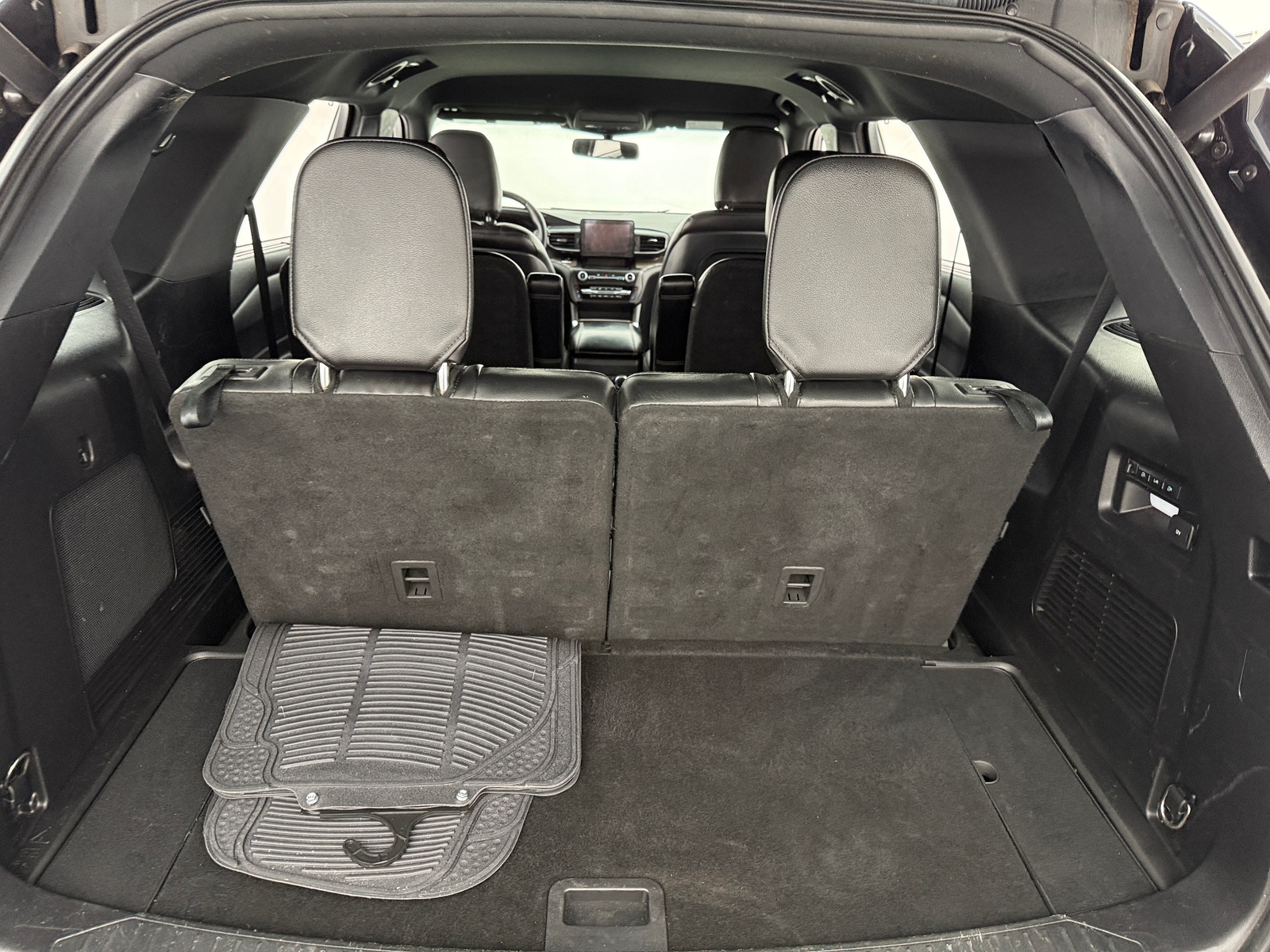 Thumbnail: 2020 Ford Explorer - 6