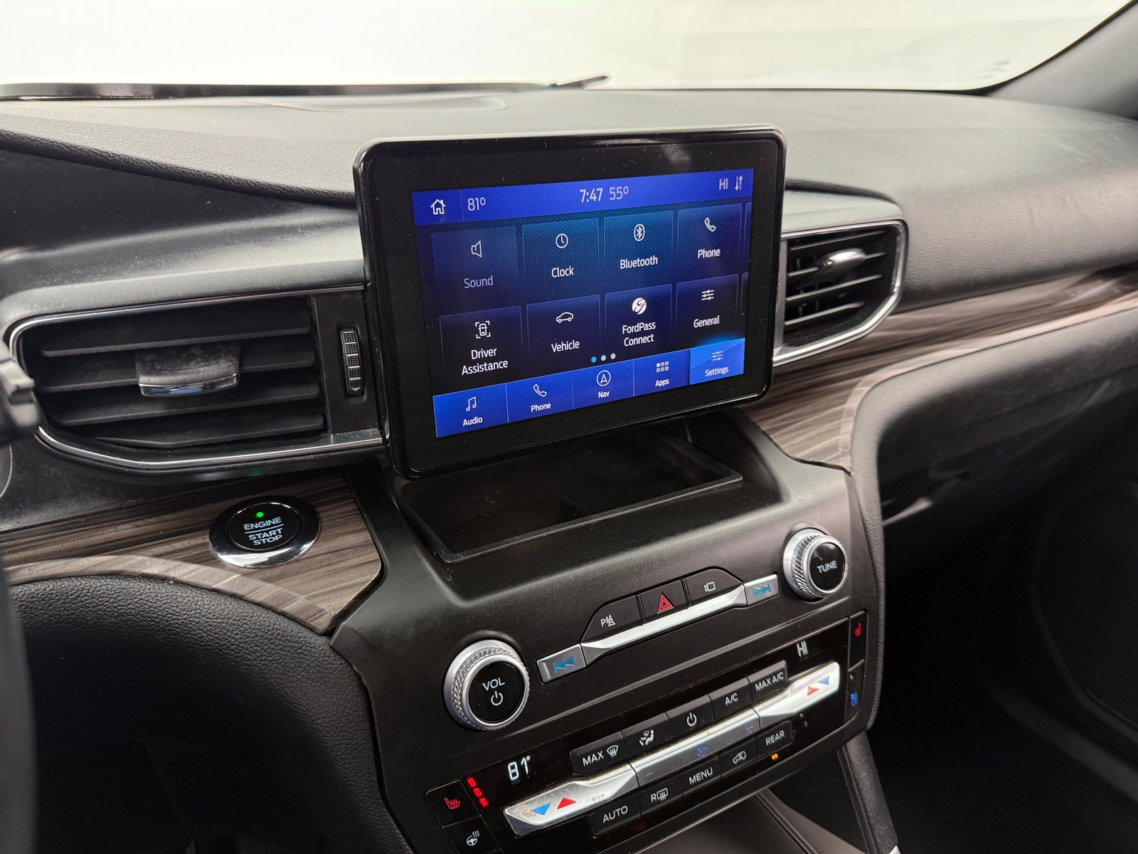 Thumbnail: 2020 Ford Explorer - 3