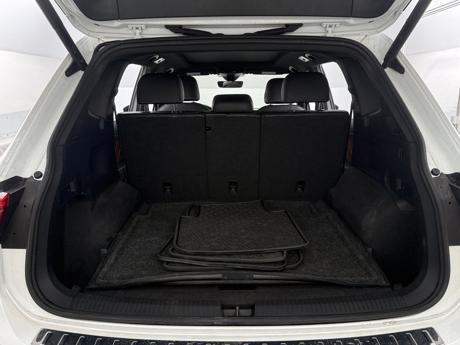 Thumbnail: 2024 Volkswagen Tiguan - 6