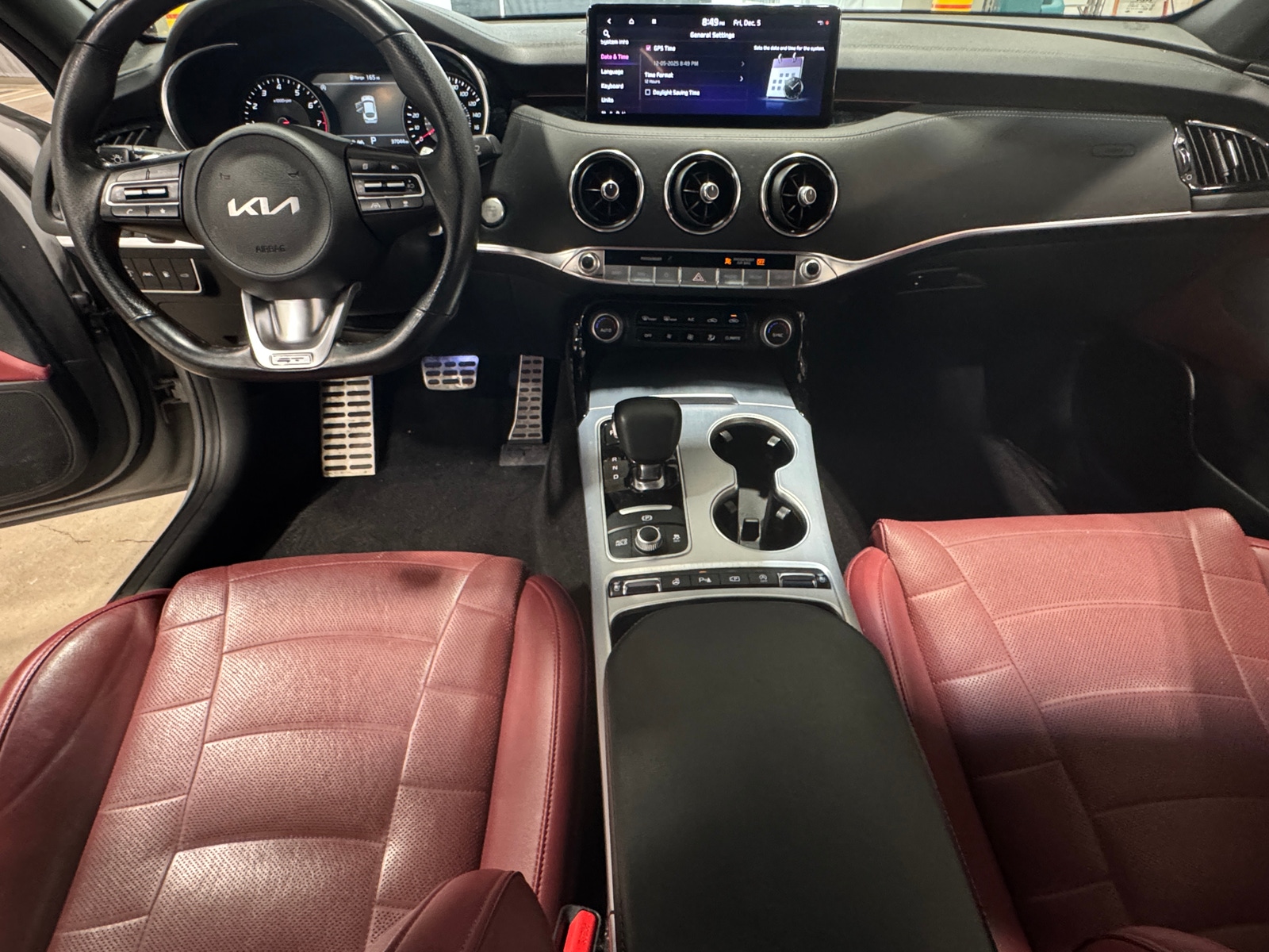 Thumbnail: 2023 Kia Stinger - 2