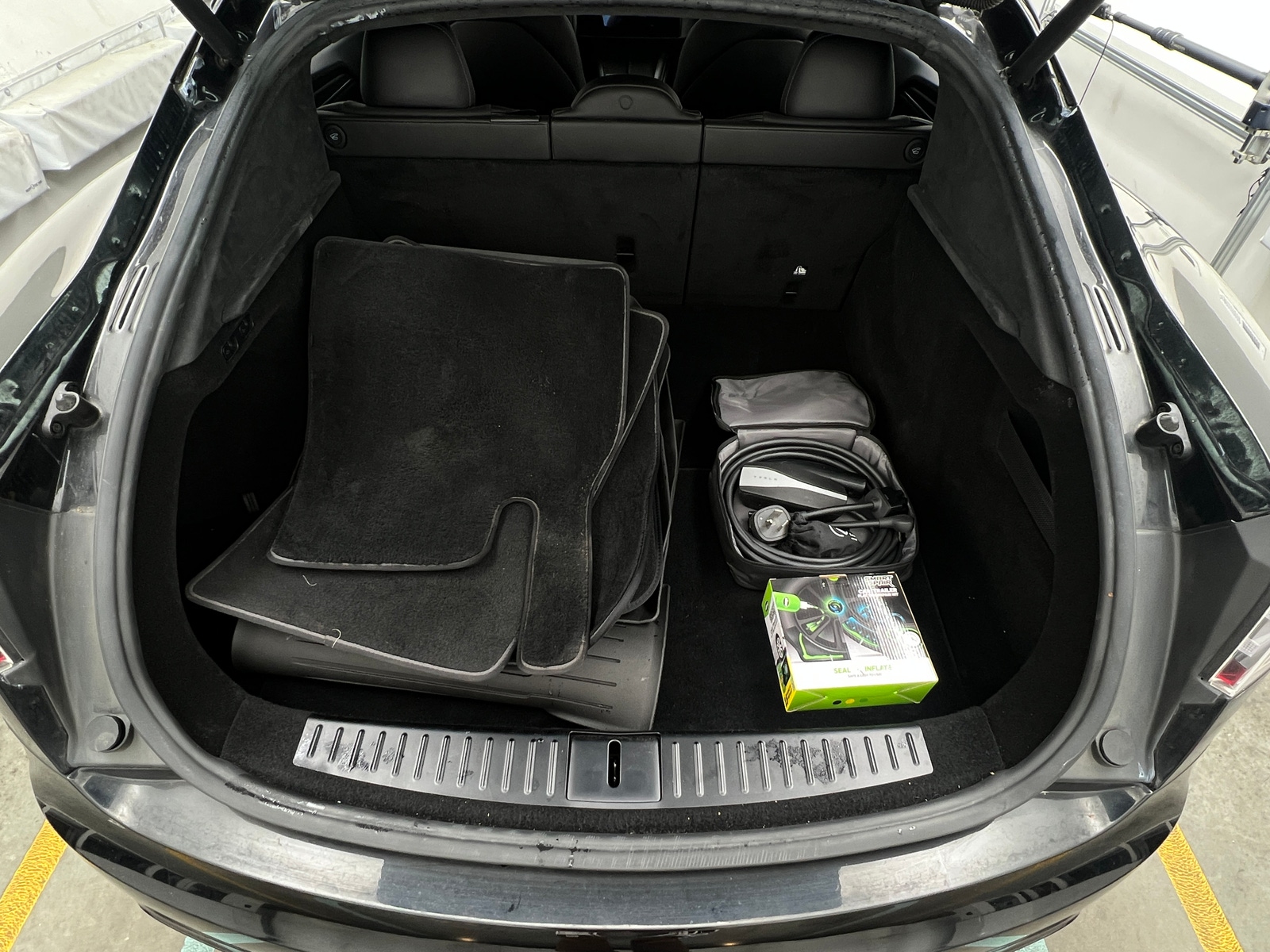 Thumbnail: 2022 Tesla Model S - 6