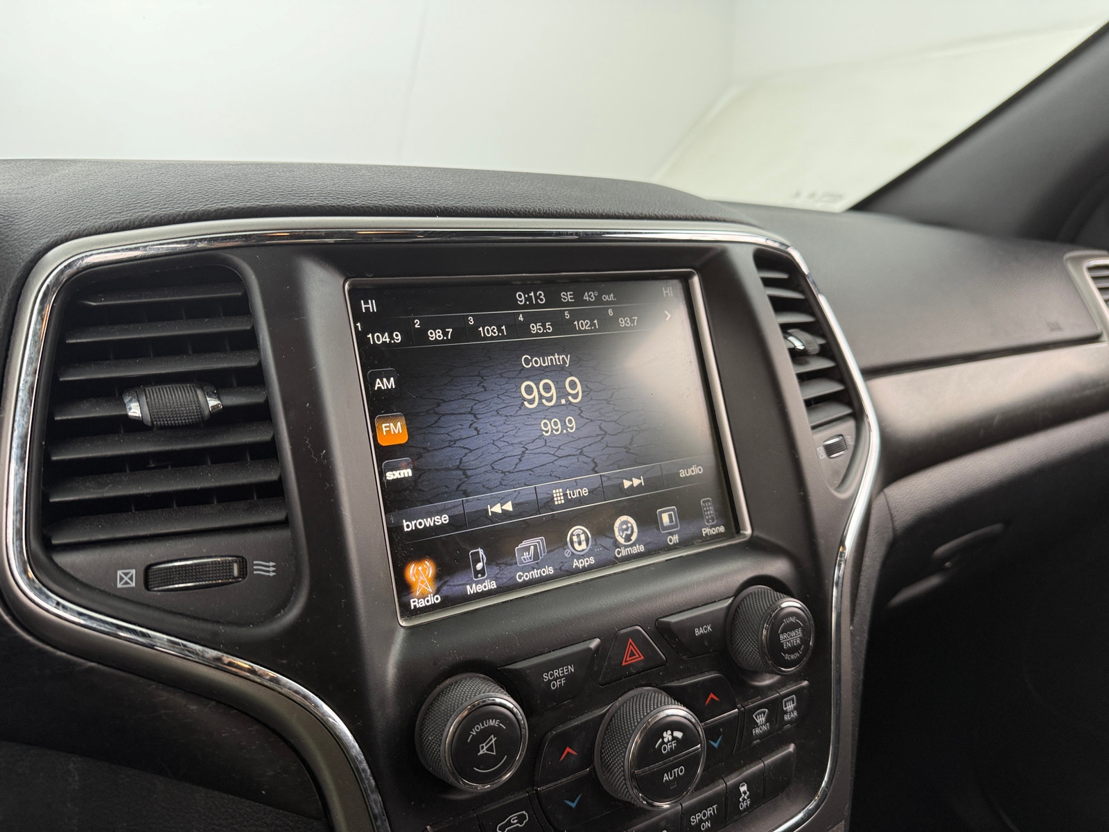 Thumbnail: 2017 Jeep Grand Cherokee - 4