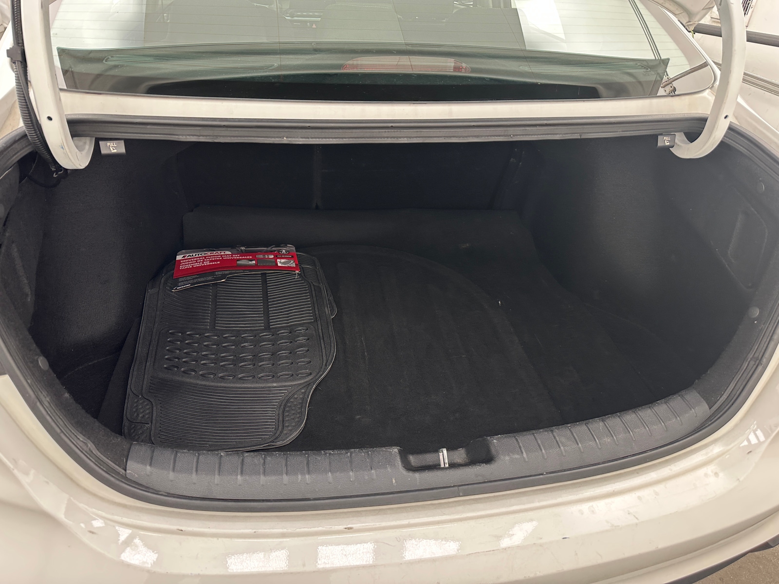 Thumbnail: 2023 Kia Forte - 7