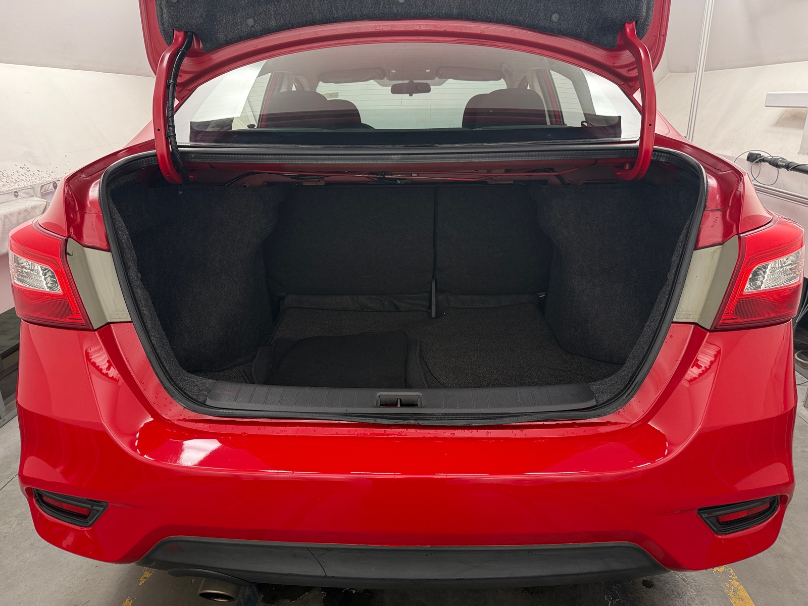 Thumbnail: 2017 Nissan Sentra - 7