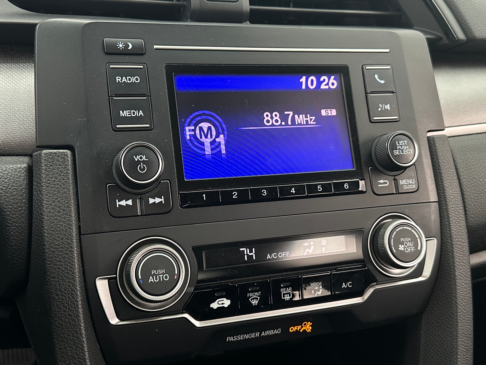 Thumbnail: 2016 Honda Civic - 4