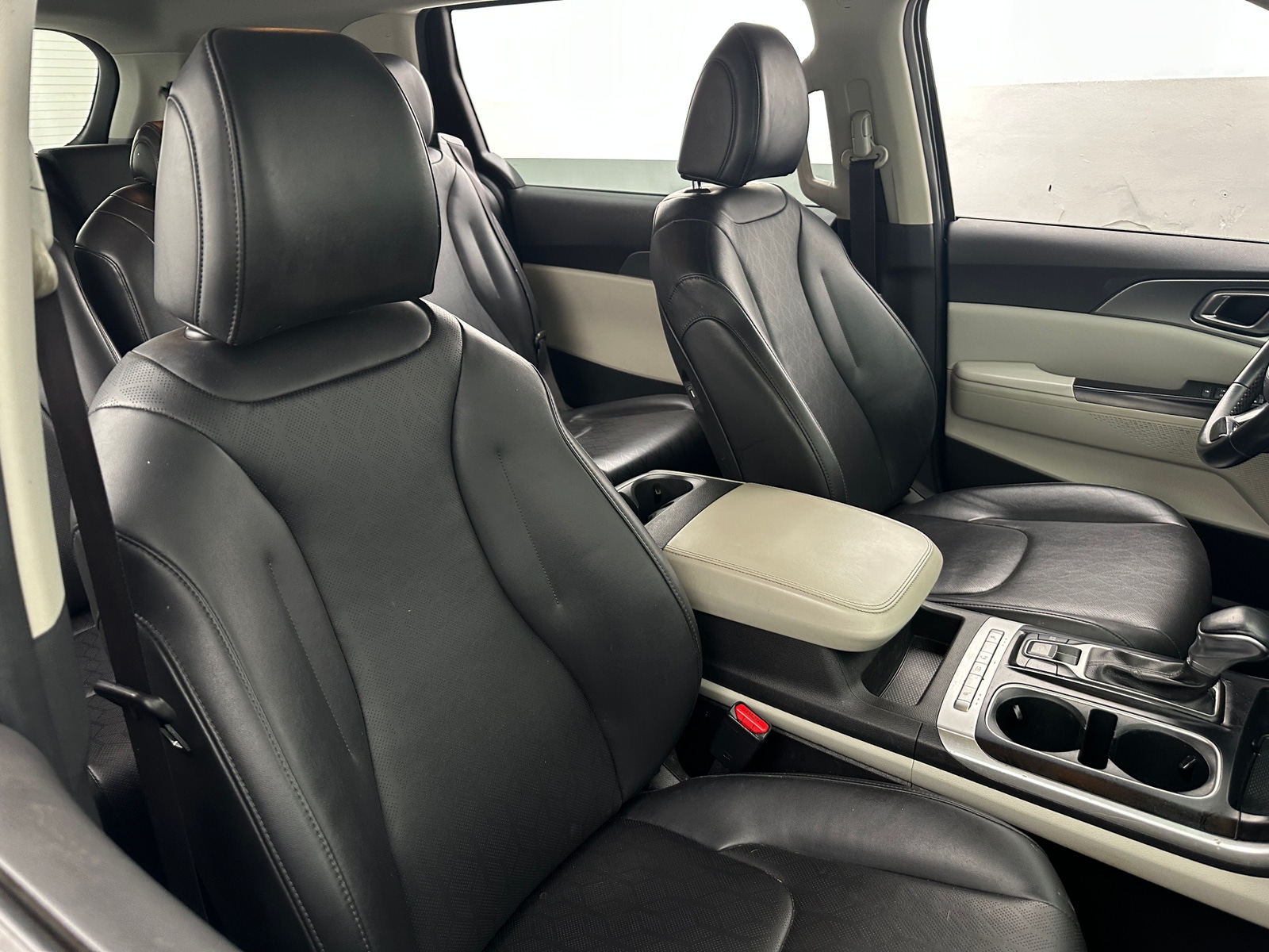 Thumbnail: 2022 Kia Carnival - 2