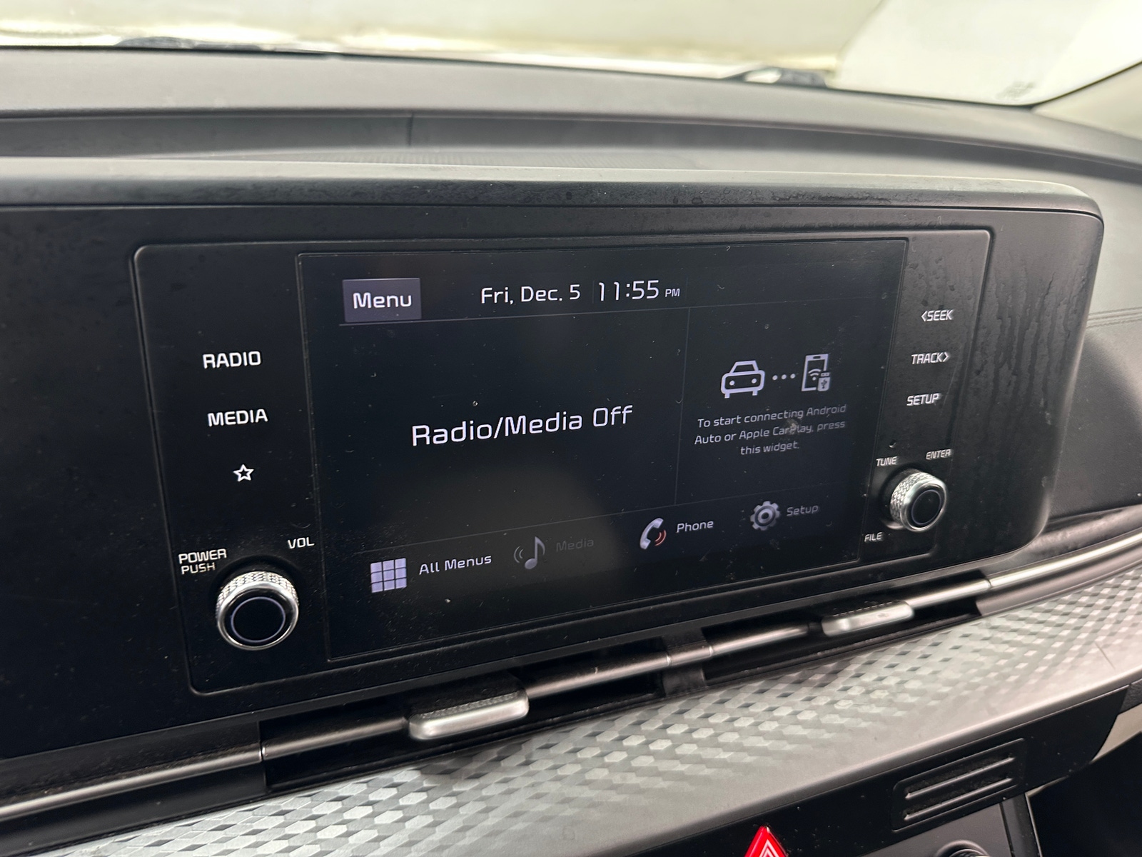 Thumbnail: 2022 Kia Carnival - 4