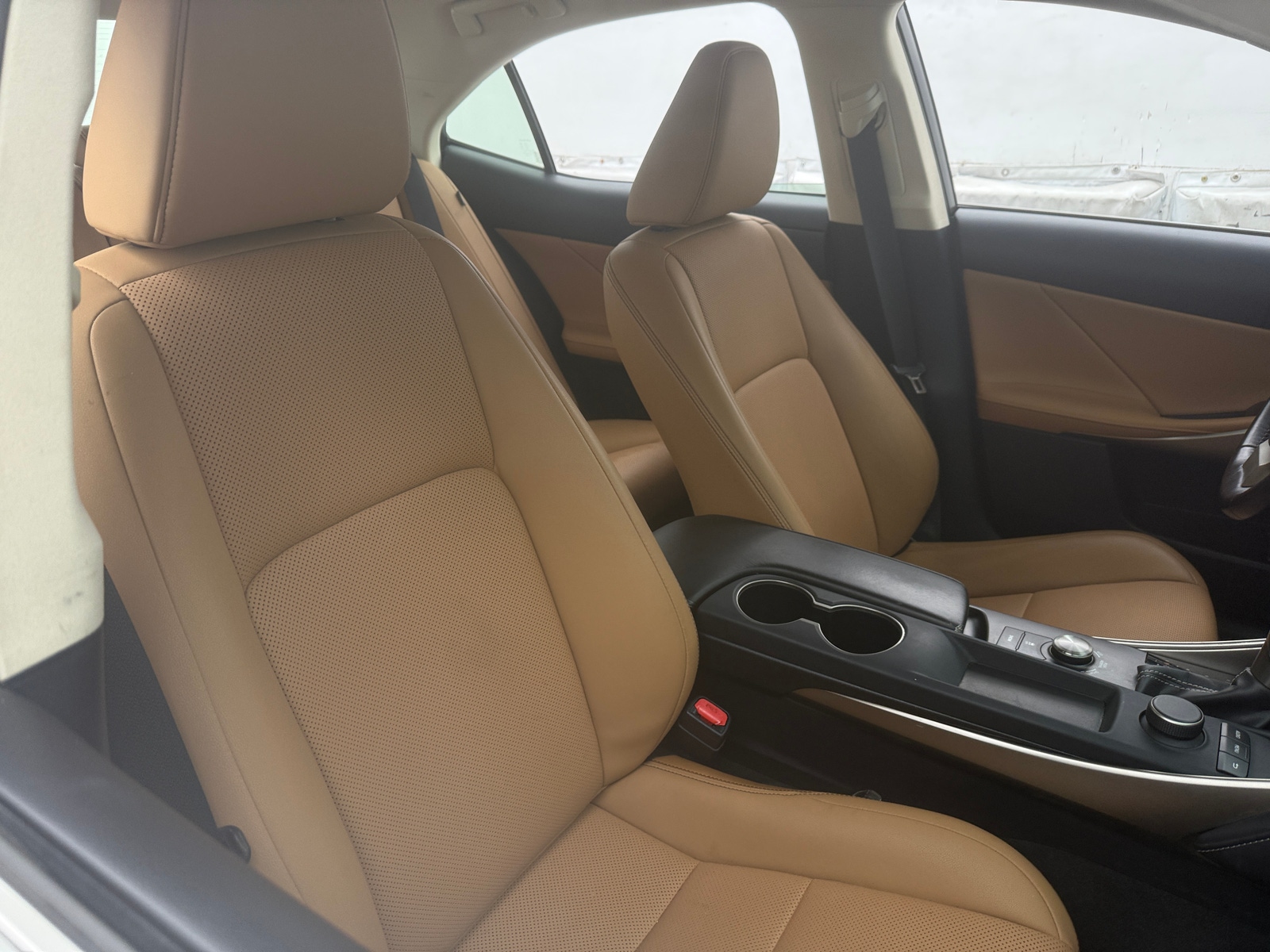 Thumbnail: 2019 Lexus IS - 2