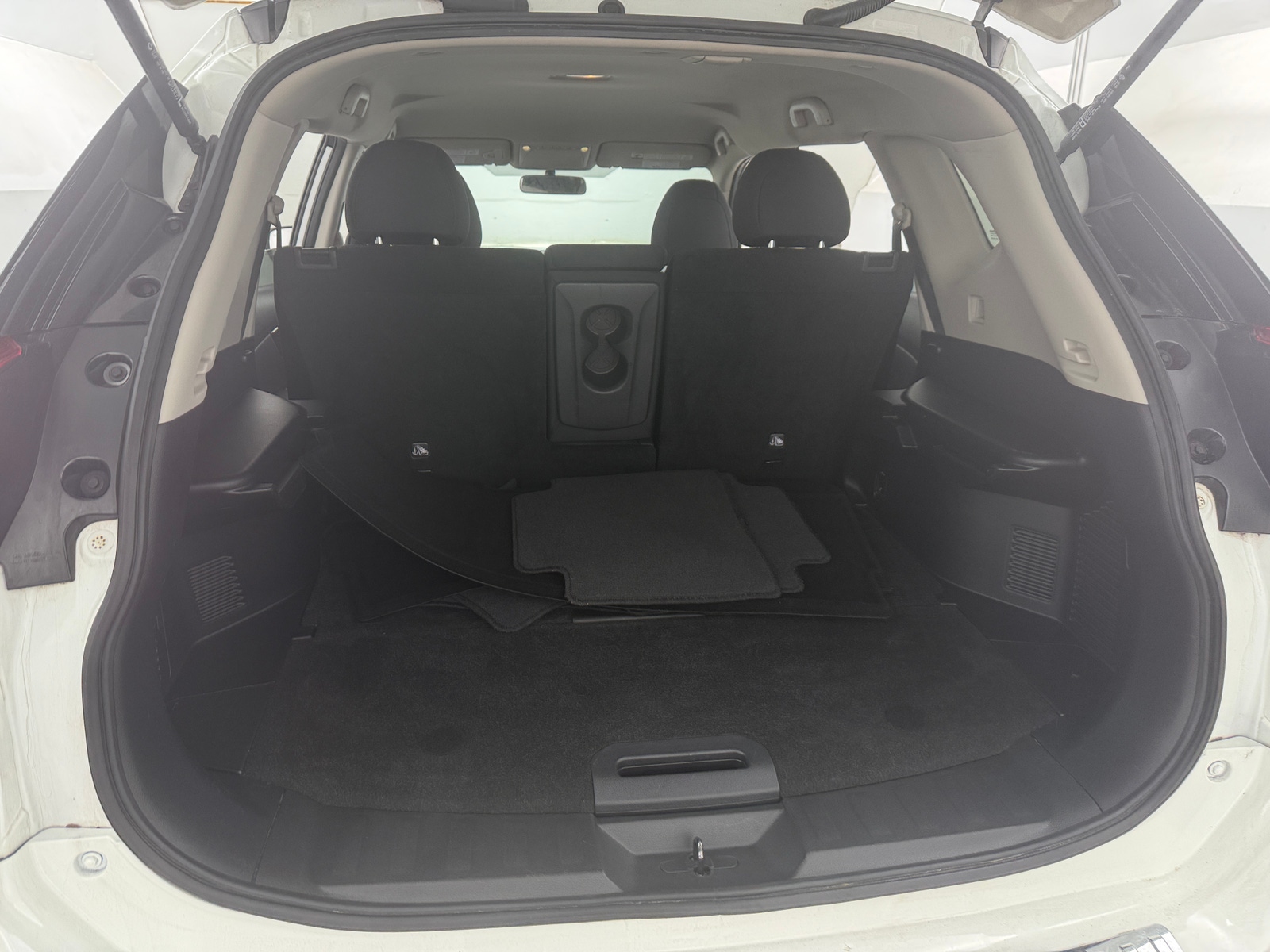 Thumbnail: 2017 Nissan Rogue - 7