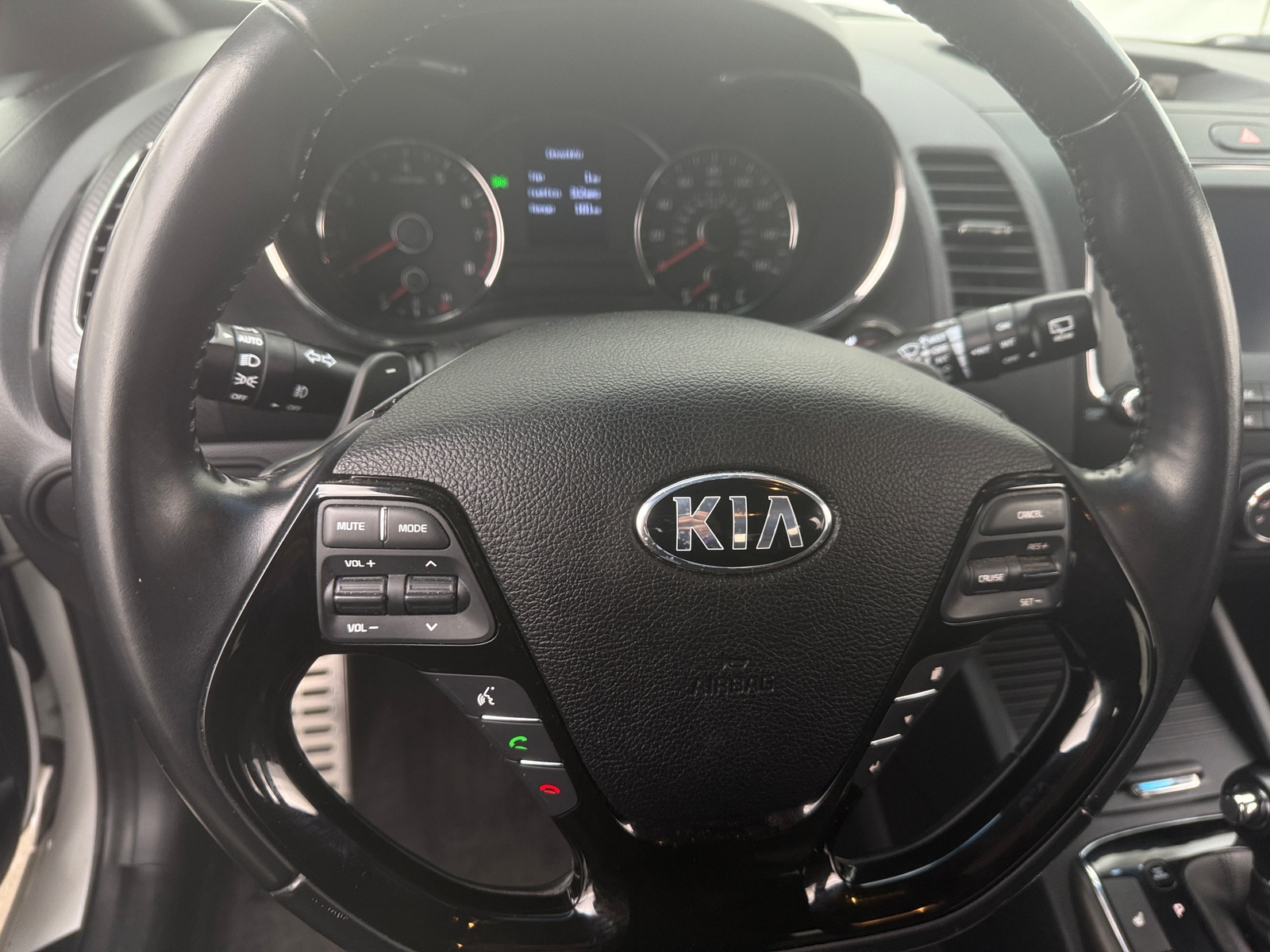 Thumbnail: 2017 Kia Forte - 5