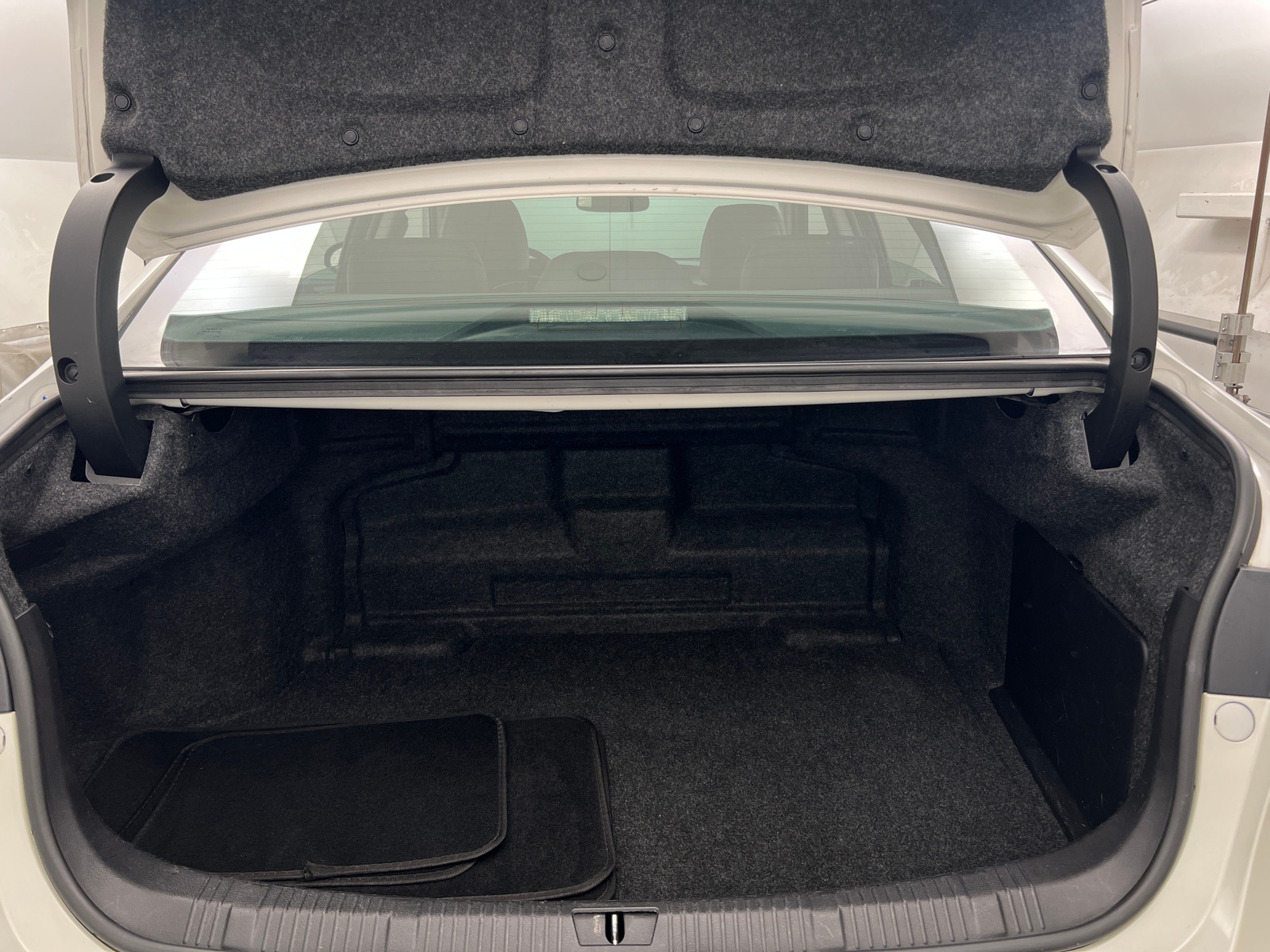 Thumbnail: 2013 Toyota Avalon - 6