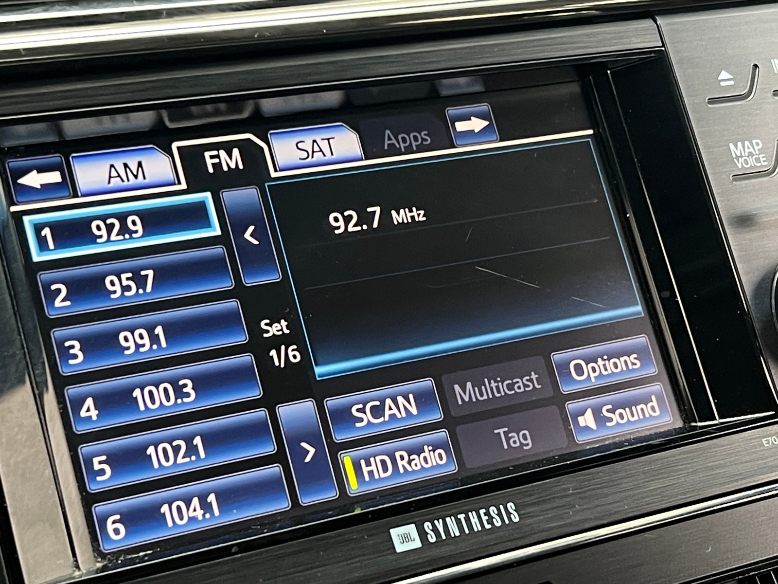 Thumbnail: 2013 Toyota Avalon - 3