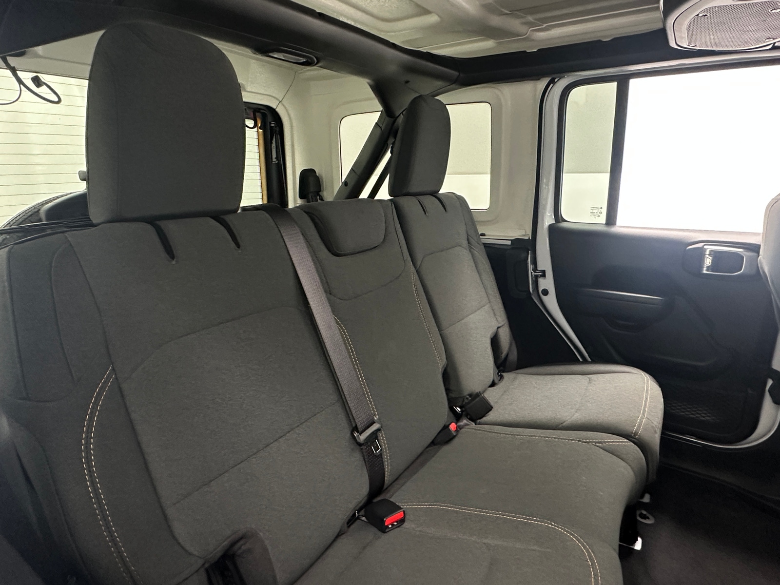 Thumbnail: 2025 Jeep Wrangler - 6