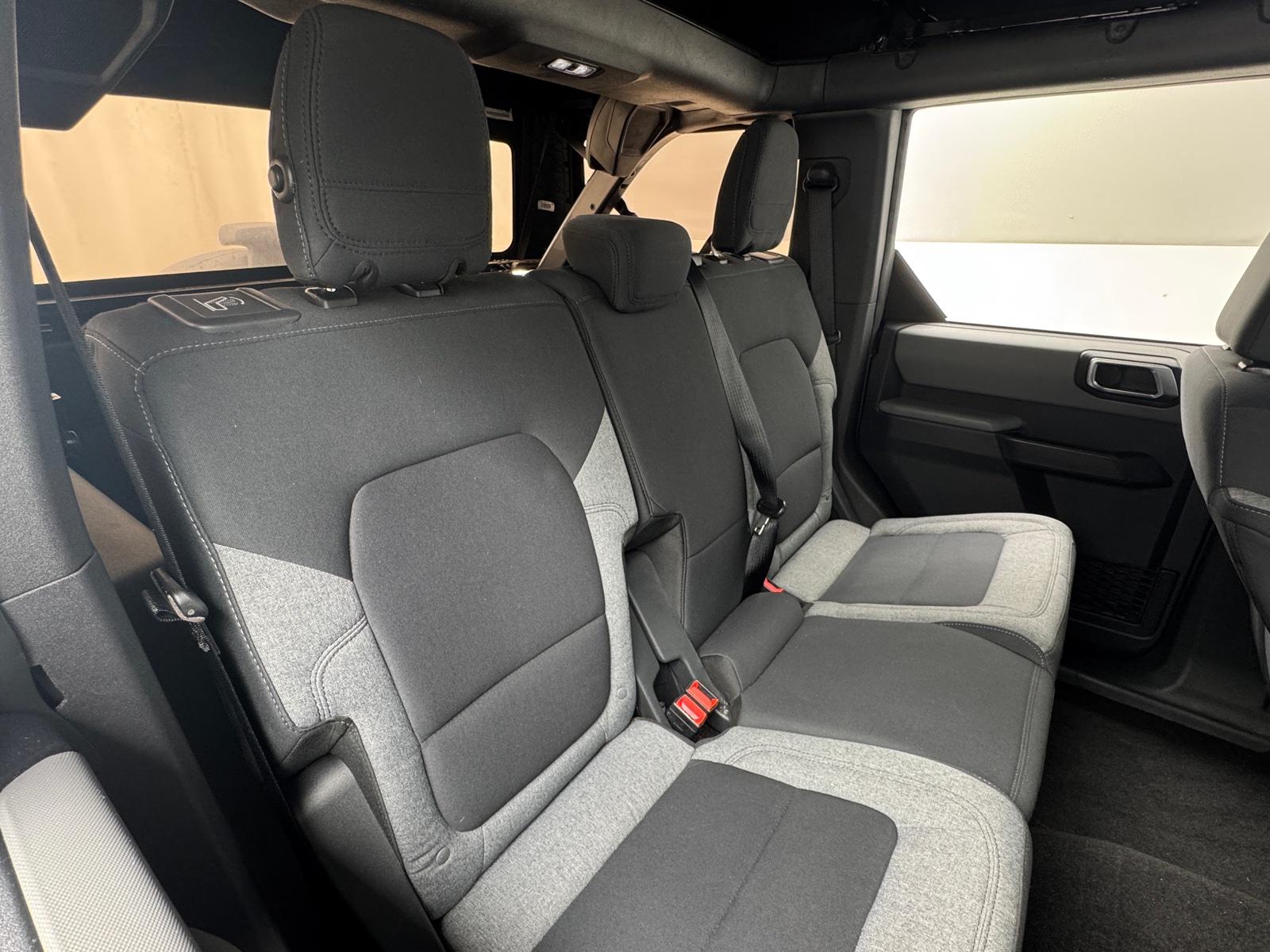 Thumbnail: 2022 Ford Bronco - 6