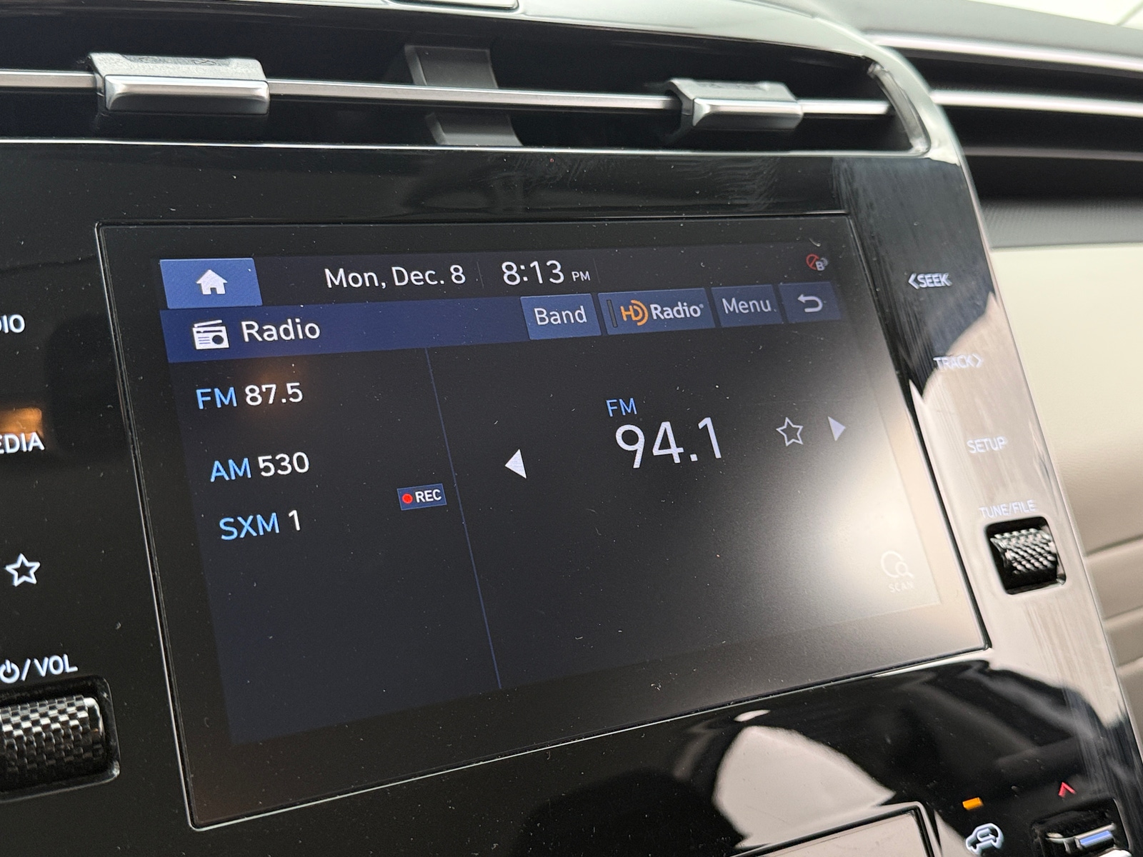 Thumbnail: 2022 Hyundai Tucson - 4