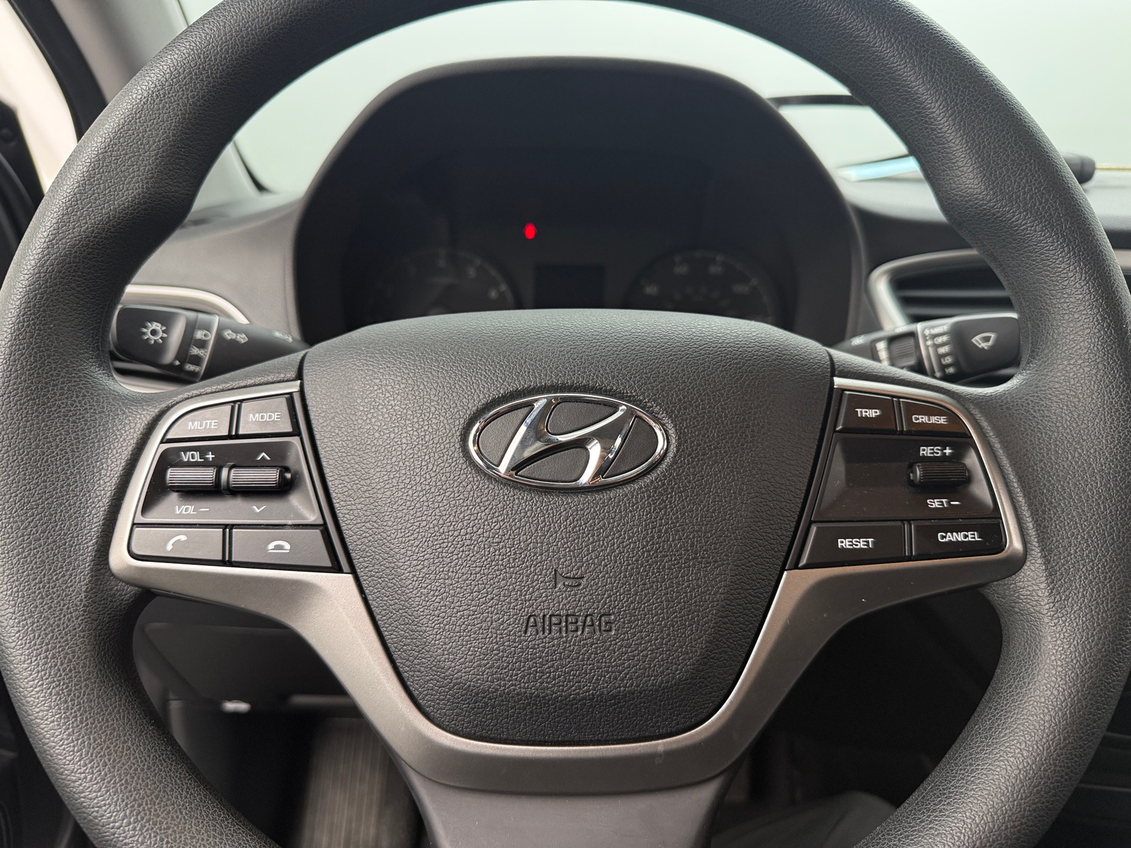 Thumbnail: 2022 Hyundai Accent - 5