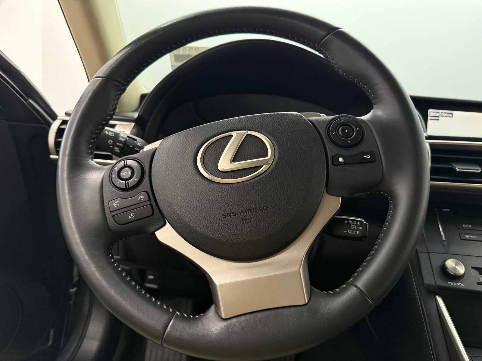 Thumbnail: 2015 Lexus IS - 4