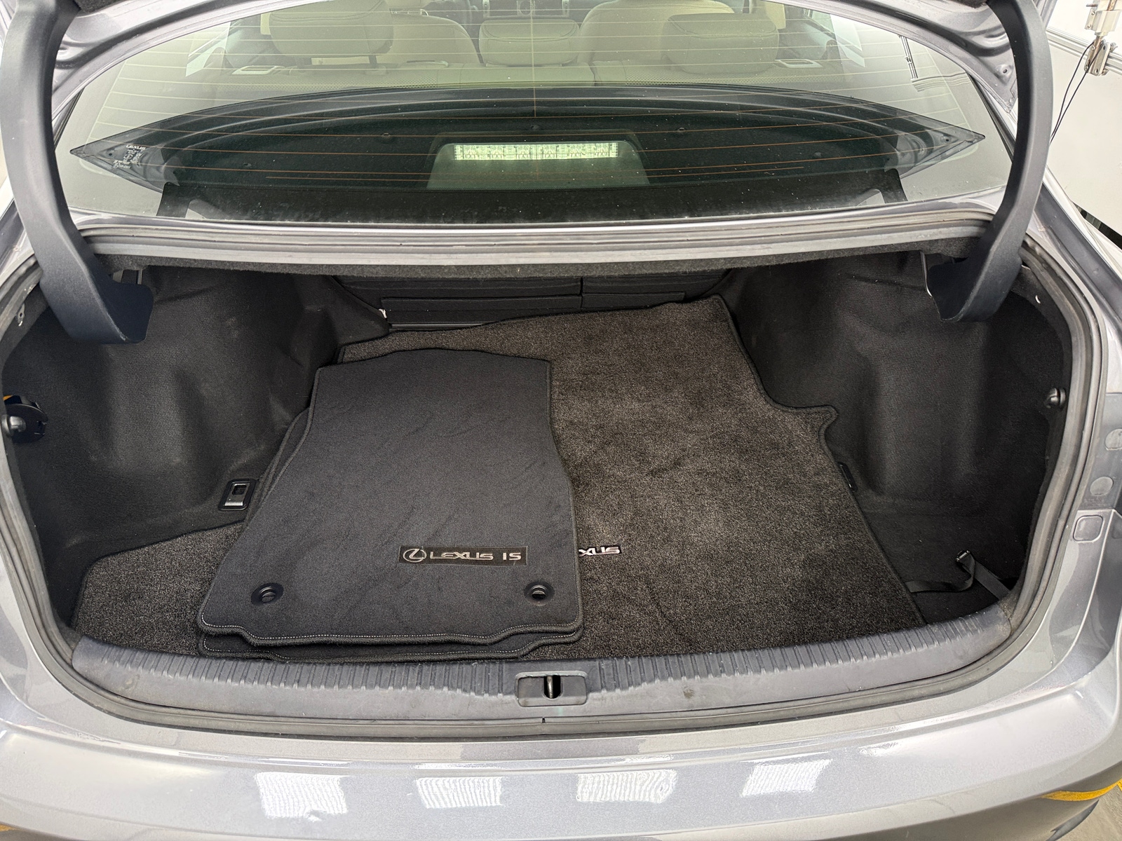 Thumbnail: 2015 Lexus IS - 6