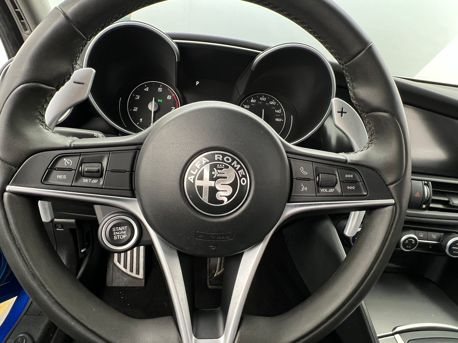 Thumbnail: 2019 Alfa Romeo Giulia - 5