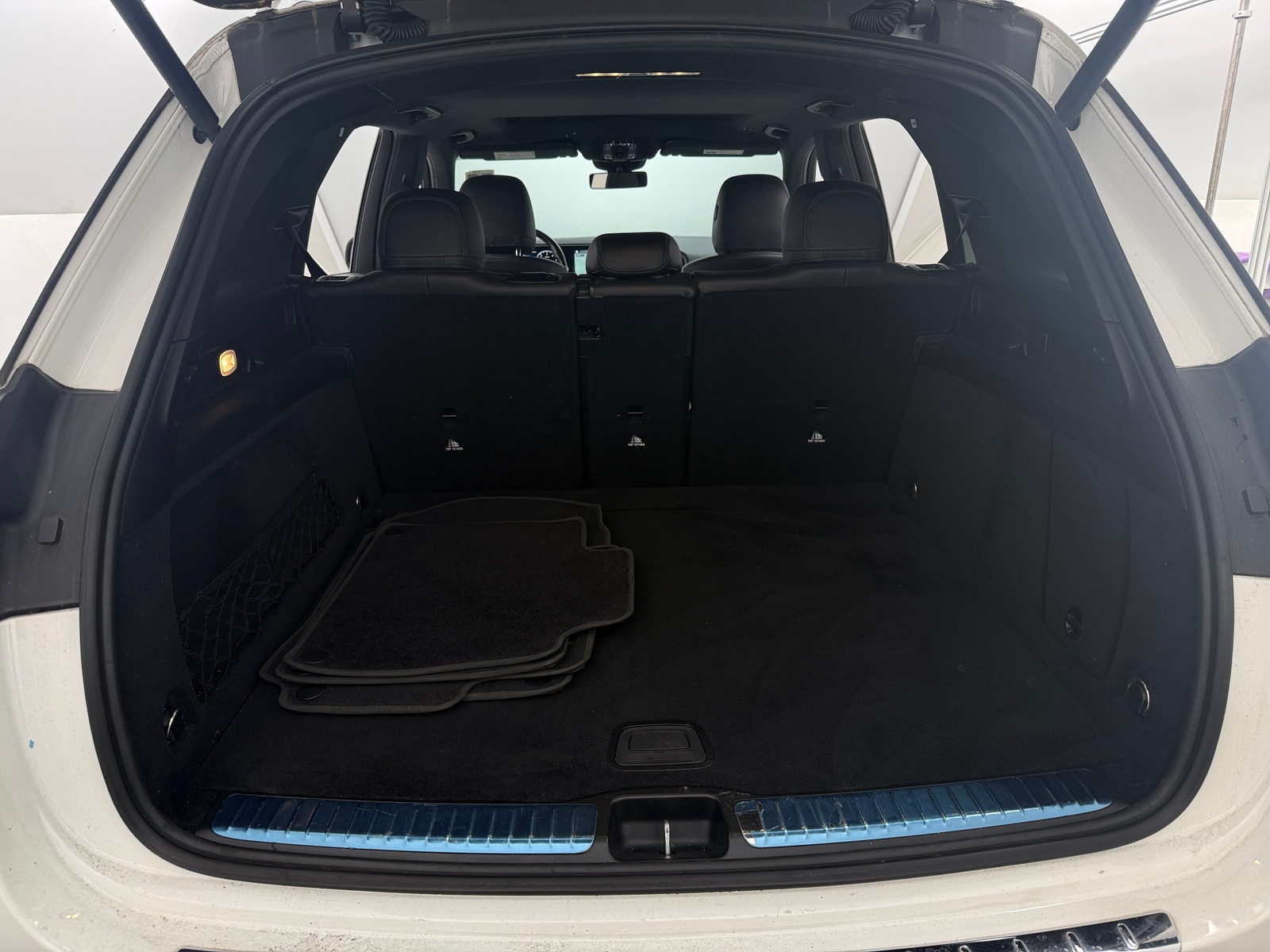 Thumbnail: 2020 Mercedes-Benz GLE - 6