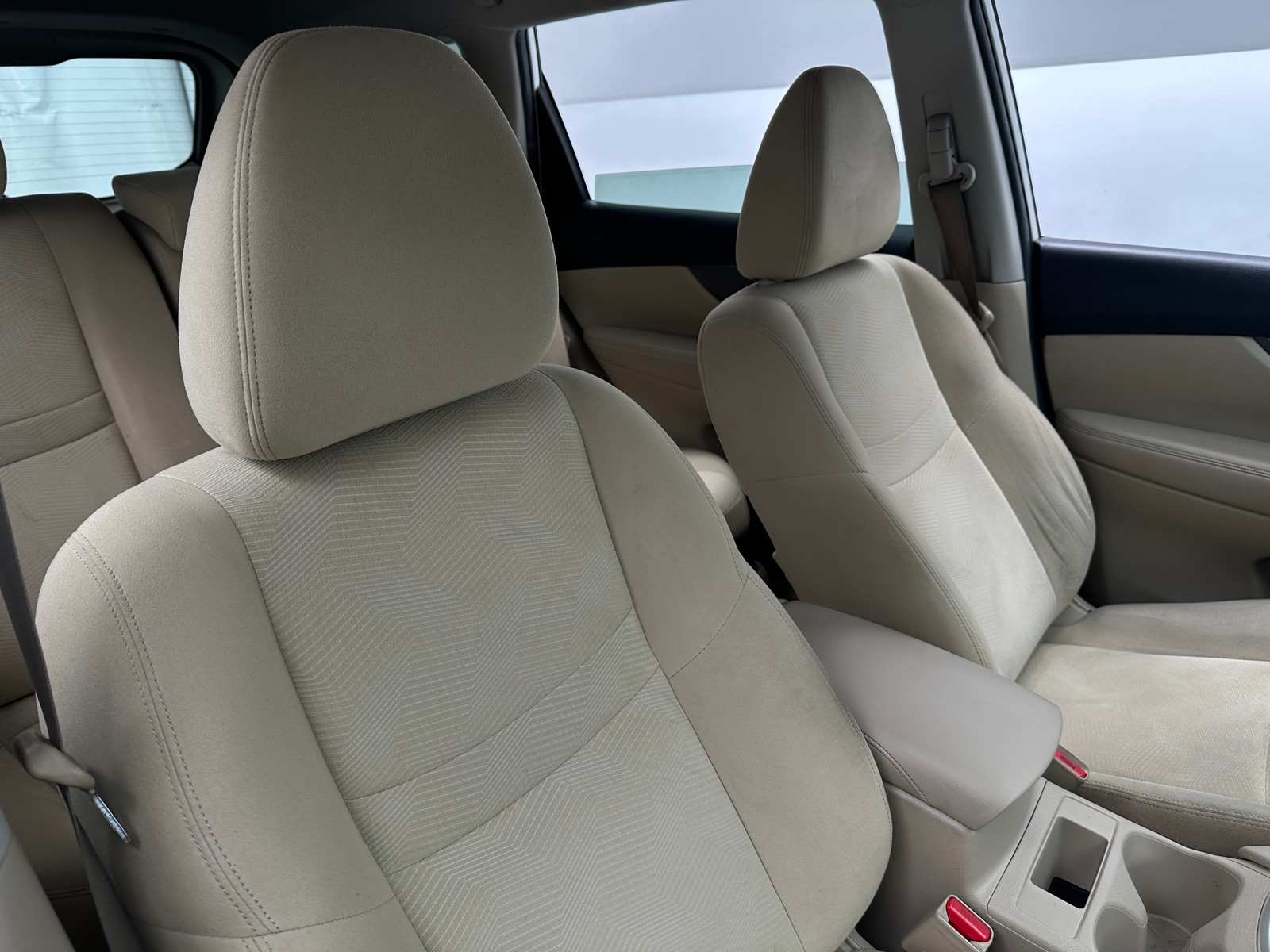 Thumbnail: 2015 Nissan Rogue - 2