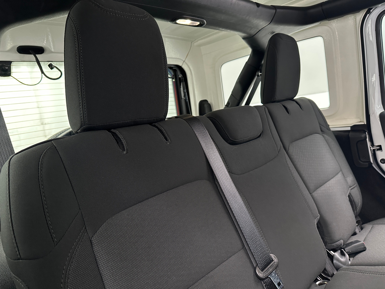 Thumbnail: 2022 Jeep Wrangler - 6