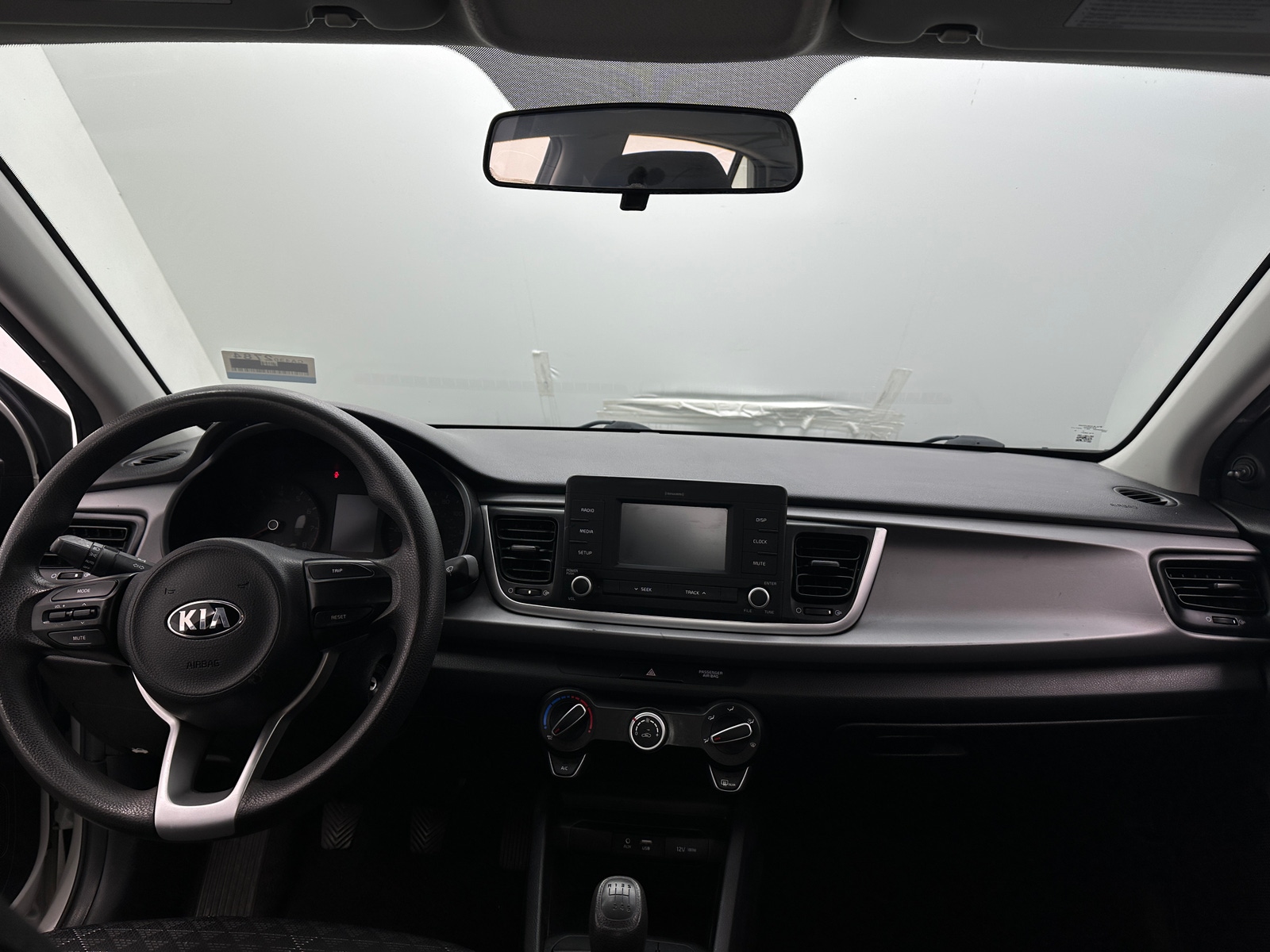 Thumbnail: 2018 Kia Rio - 3