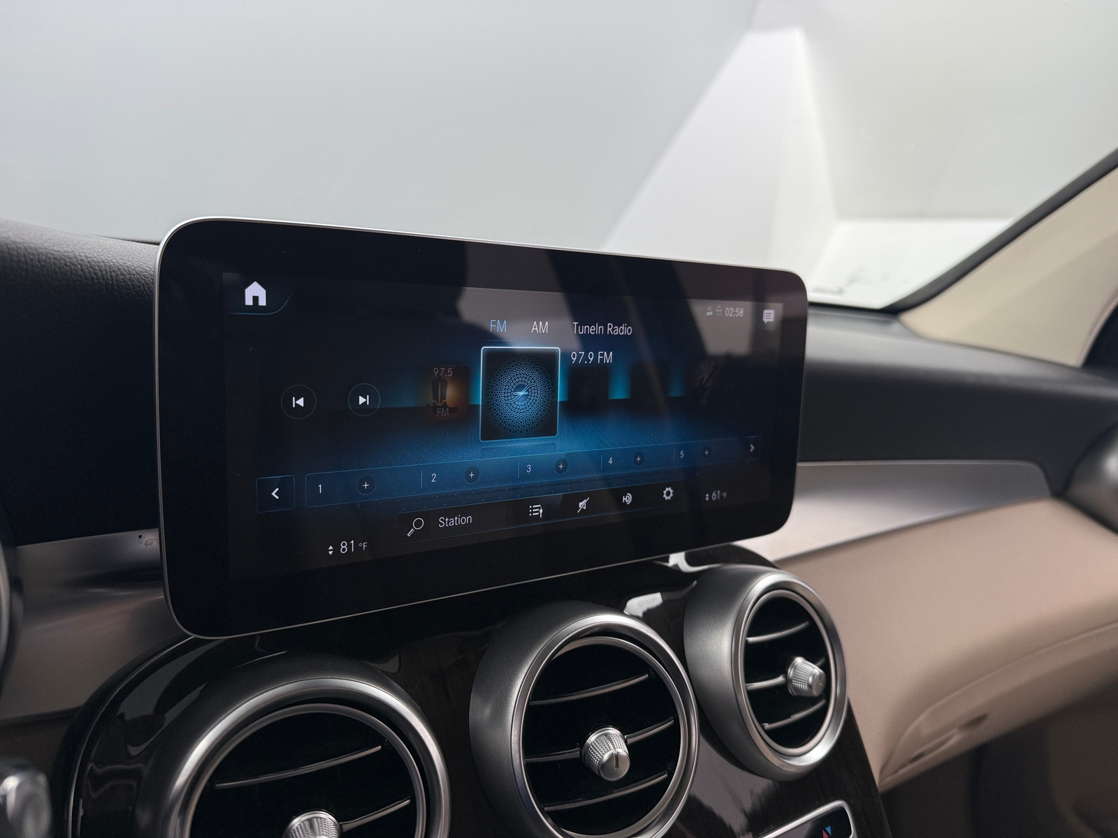 Thumbnail: 2021 Mercedes-Benz GLC - 3