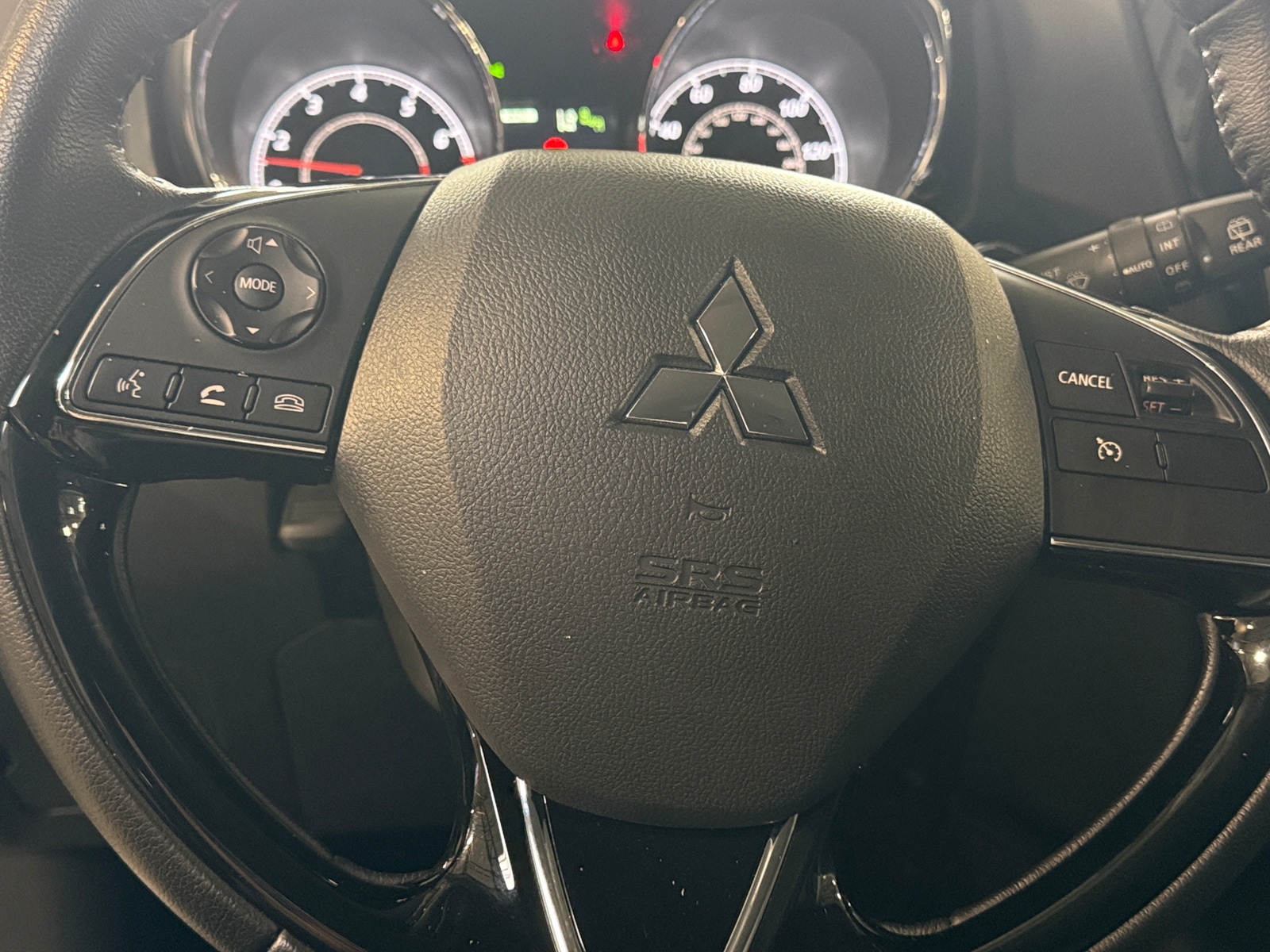 Thumbnail: 2024 Mitsubishi Outlander Sport - 4