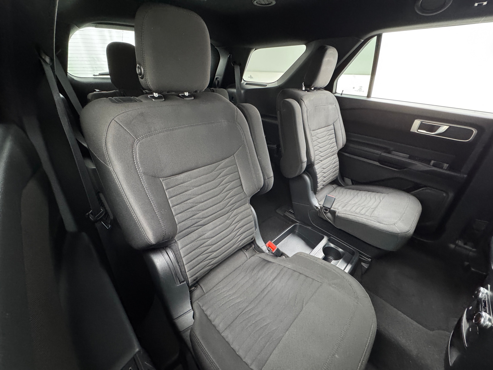 Thumbnail: 2020 Ford Explorer - 6