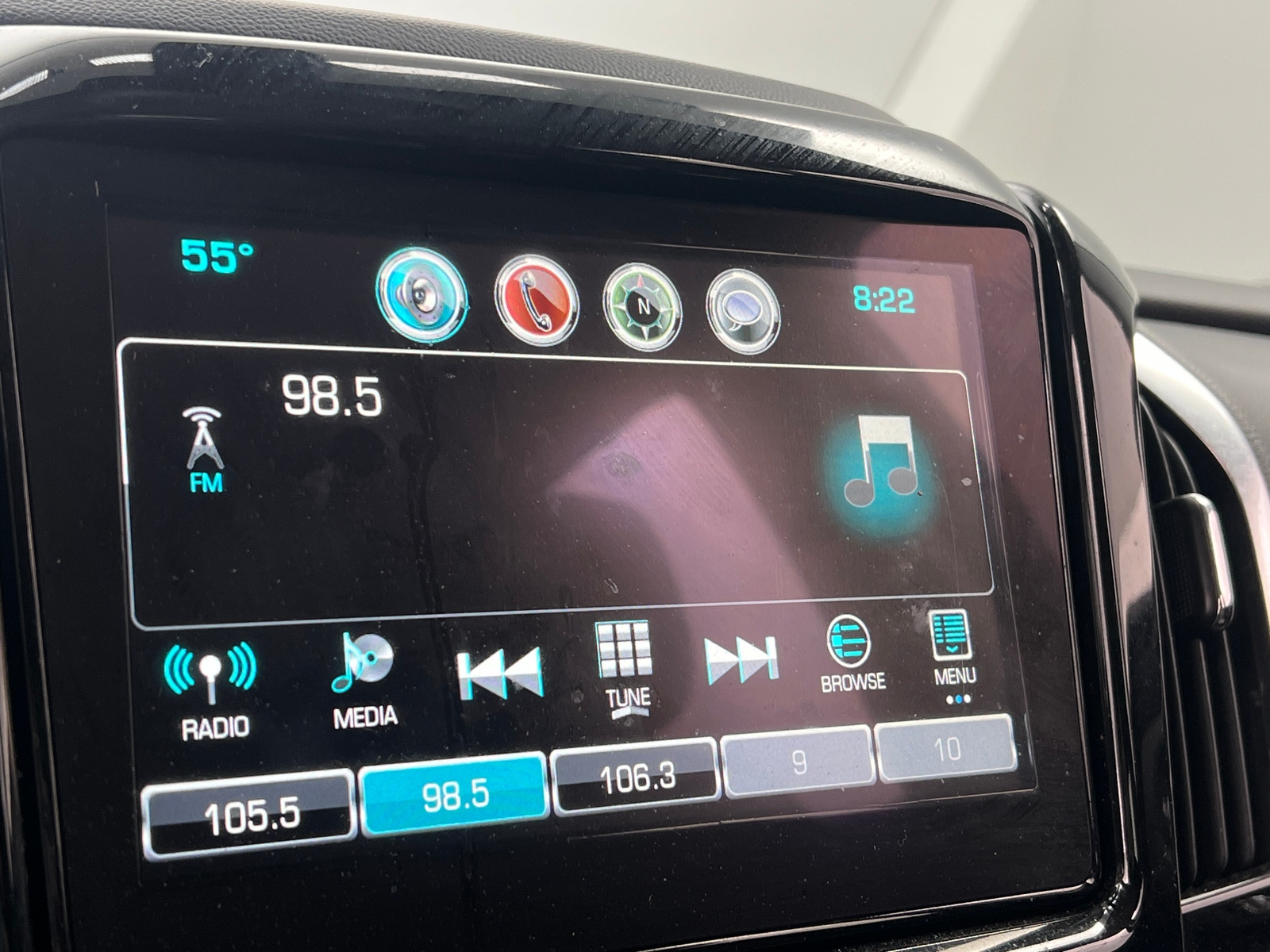 Thumbnail: 2018 Chevrolet Traverse - 4