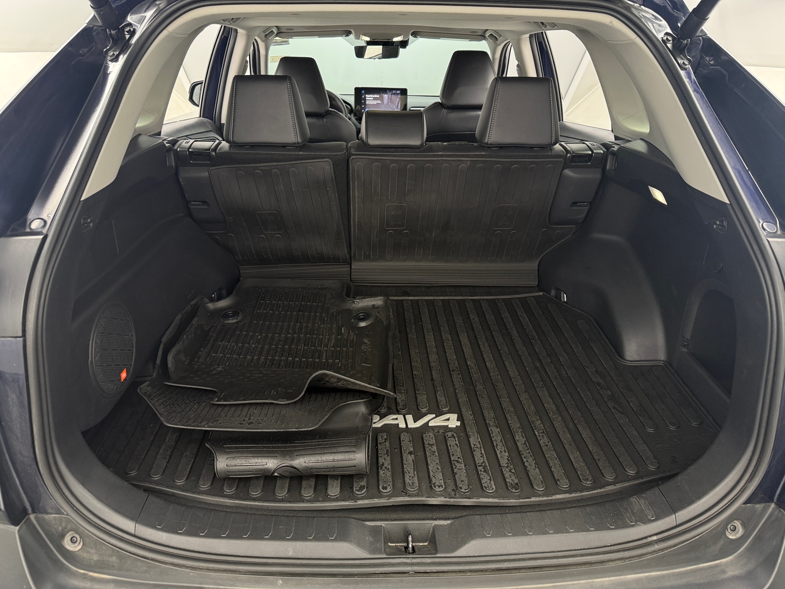 Thumbnail: 2024 Toyota RAV4 - 6