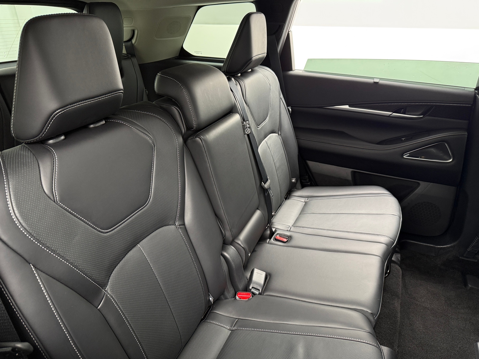 Thumbnail: 2025 INFINITI QX60 - 5