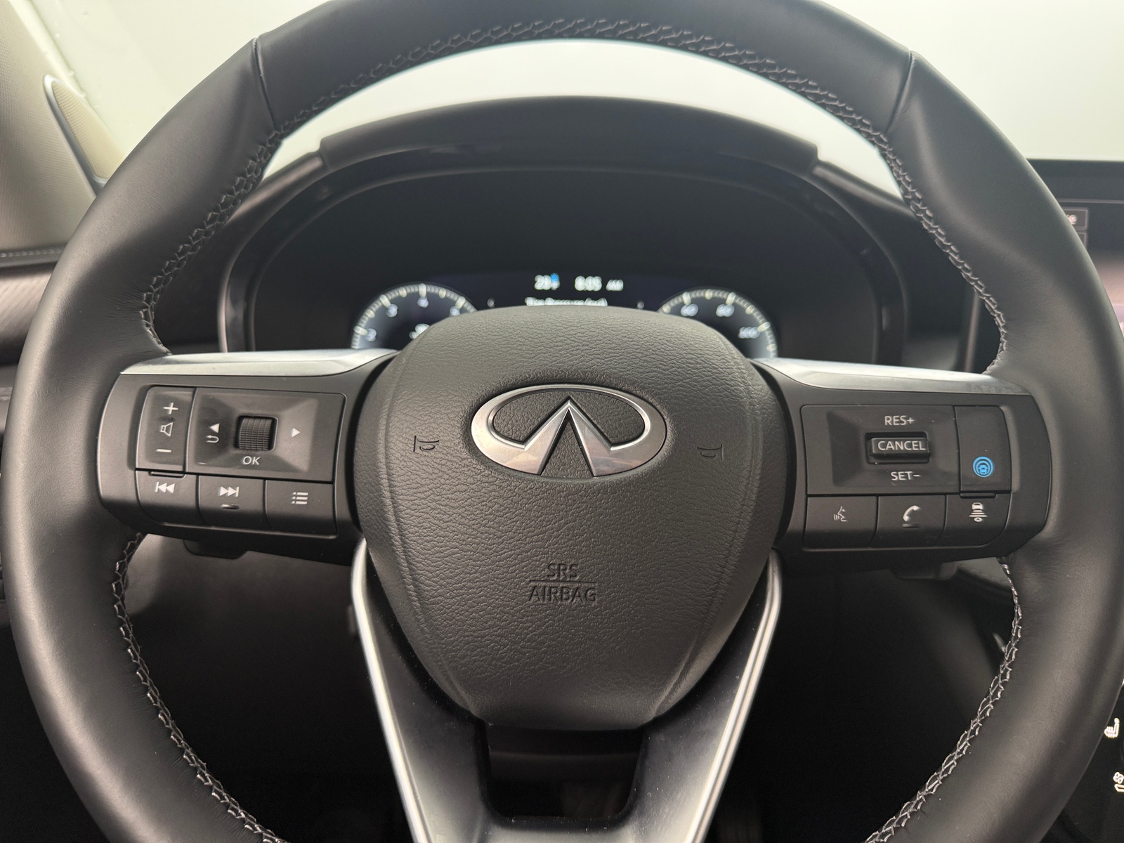 Thumbnail: 2025 INFINITI QX60 - 4