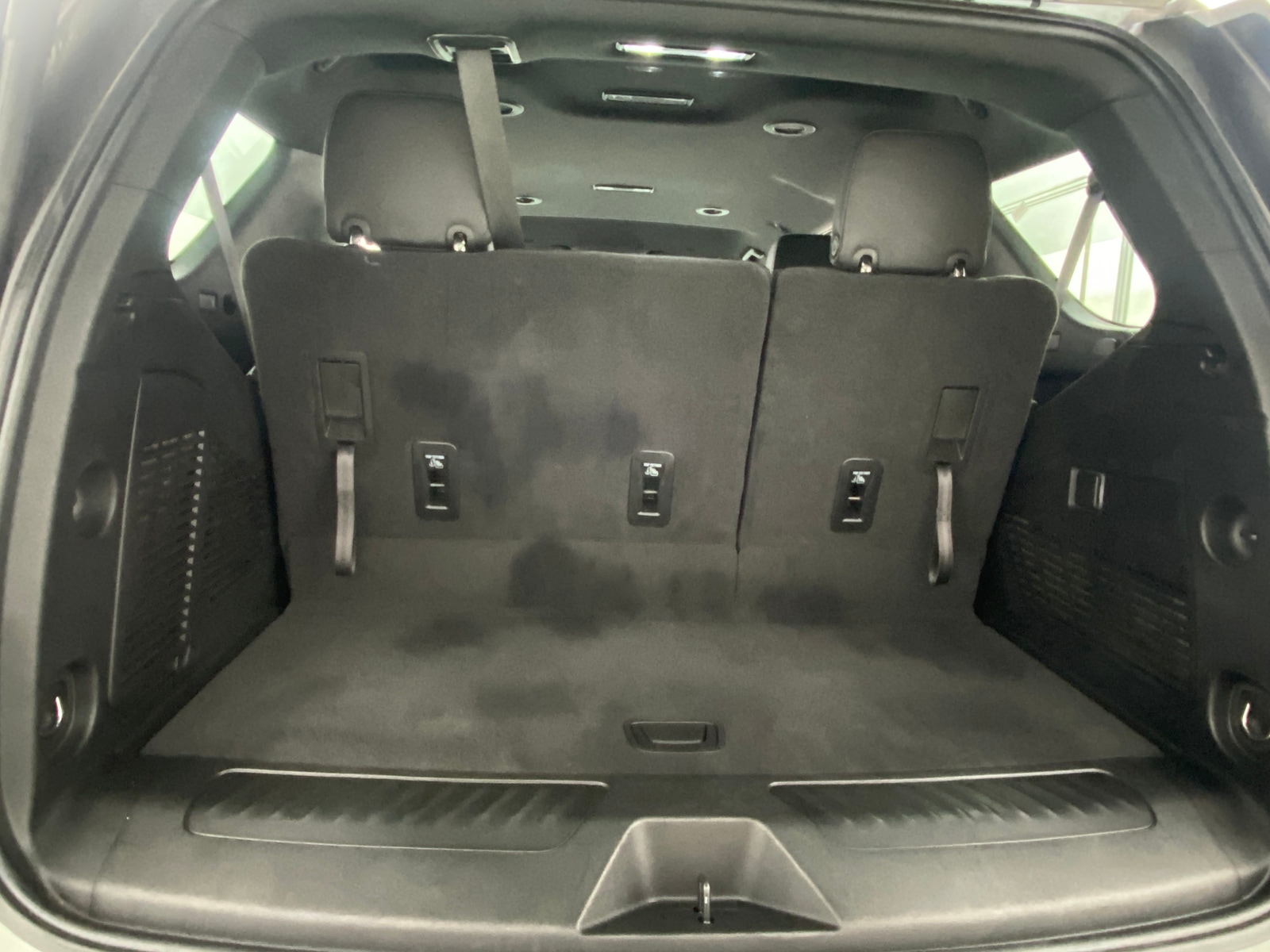 Thumbnail: 2024 Chevrolet Tahoe - 6