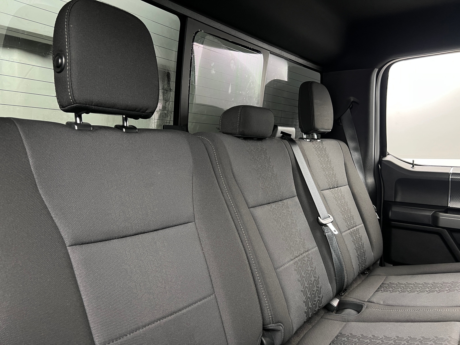 Thumbnail: 2018 Ford Econoline - 6