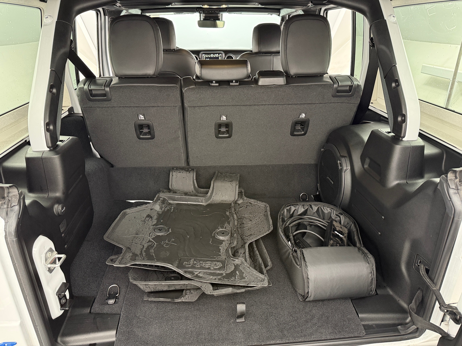 Thumbnail: 2022 Jeep Wrangler - 6