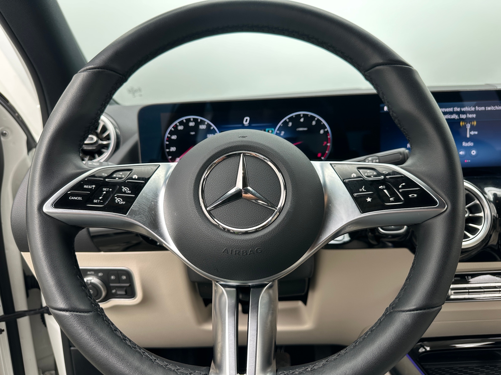 Thumbnail: 2025 Mercedes-Benz GLA - 4