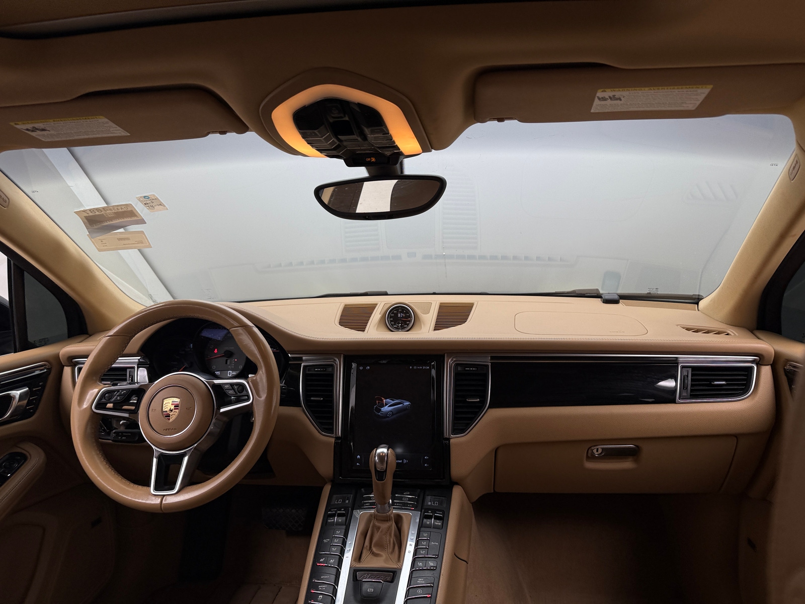 Thumbnail: 2016 Porsche Macan - 2