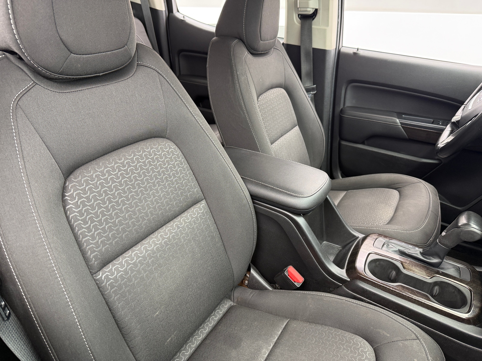 Thumbnail: 2017 GMC Canyon - 2