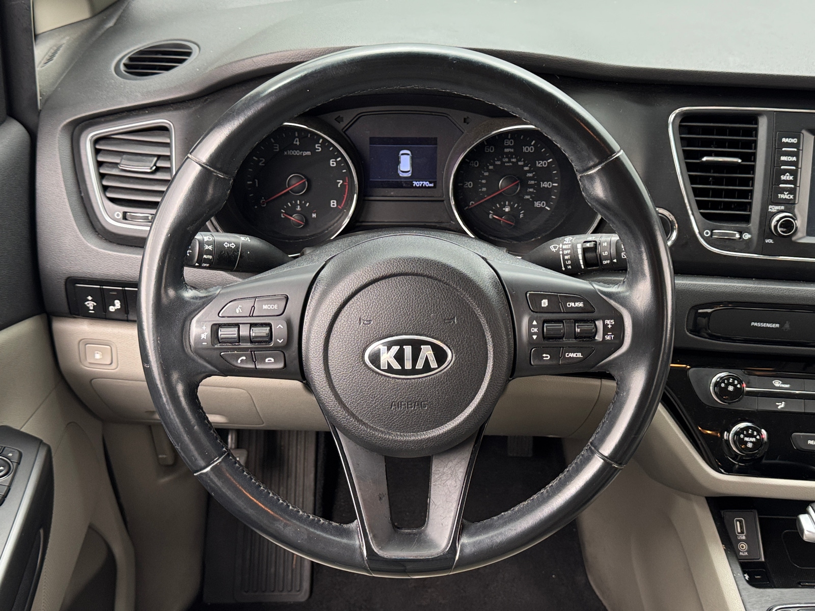 Thumbnail: 2021 Kia Sedona - 4