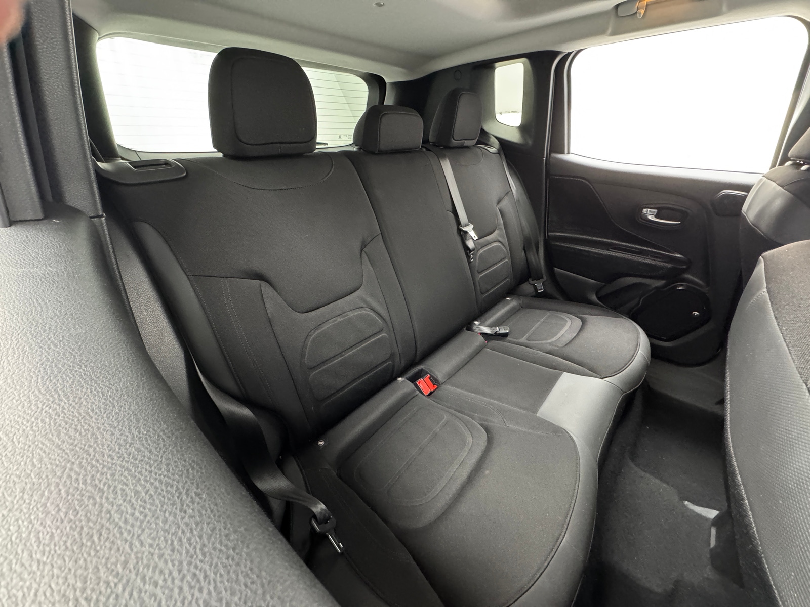 Thumbnail: 2017 Jeep Renegade - 6